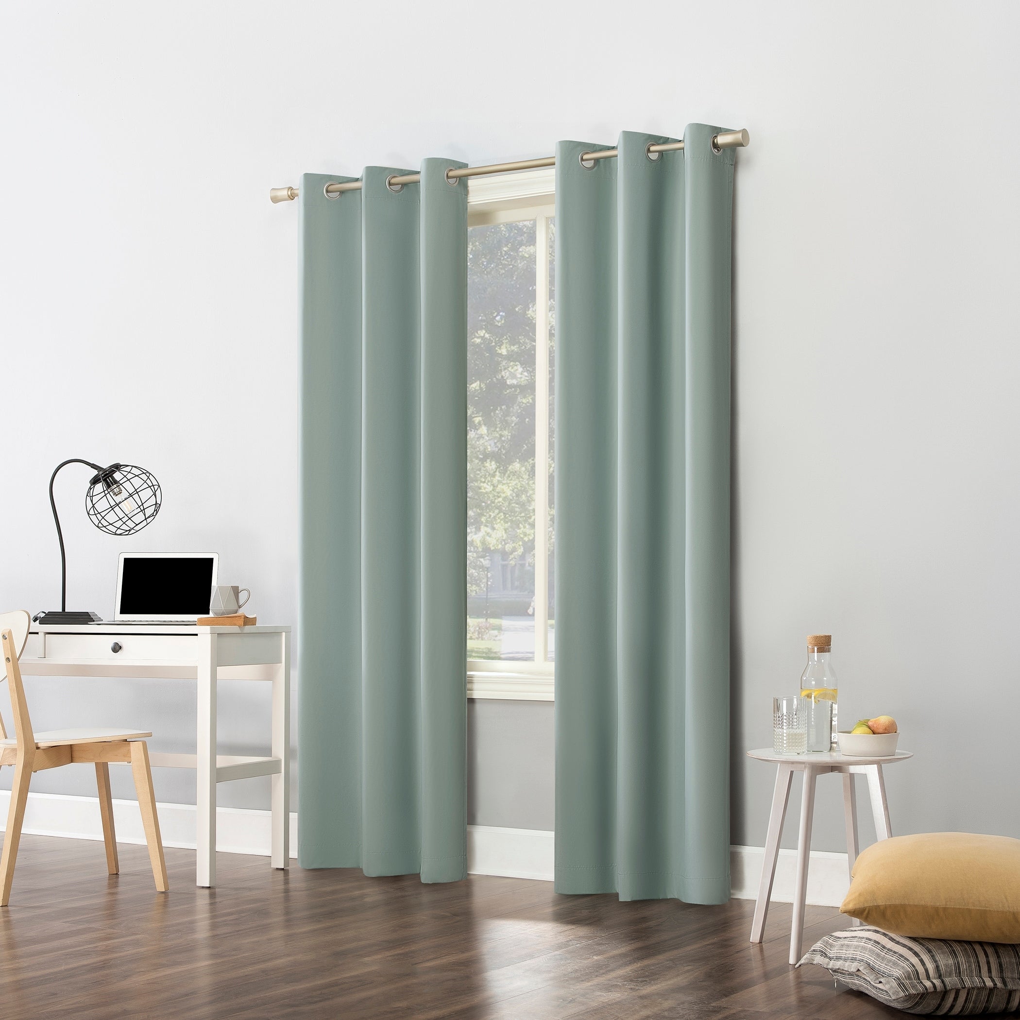 Sun Zero Cyrus Thermal Total Blackout Grommet Curtain Panel, Single Panel