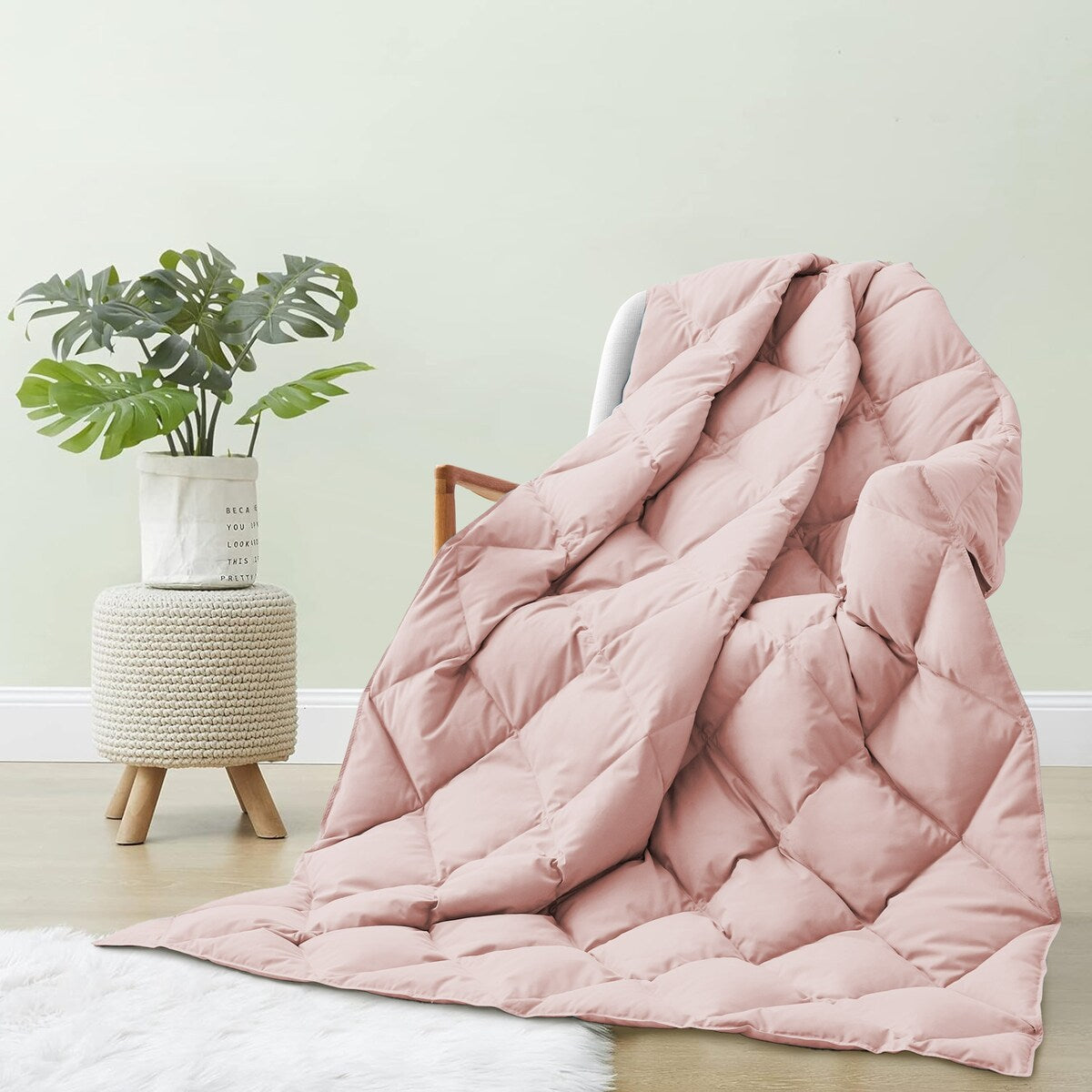 All-Season Ultra-Soft Down Bed Throw Blanket for Outdoor and Indoor