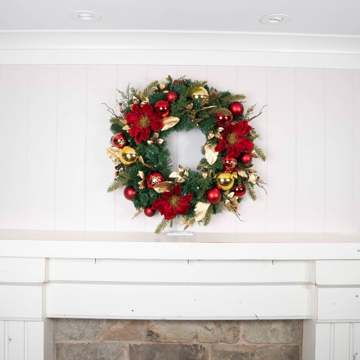 30 in. Lighted Christmas Wreath - Golden Leaf Red Magnolia - 30 Inch