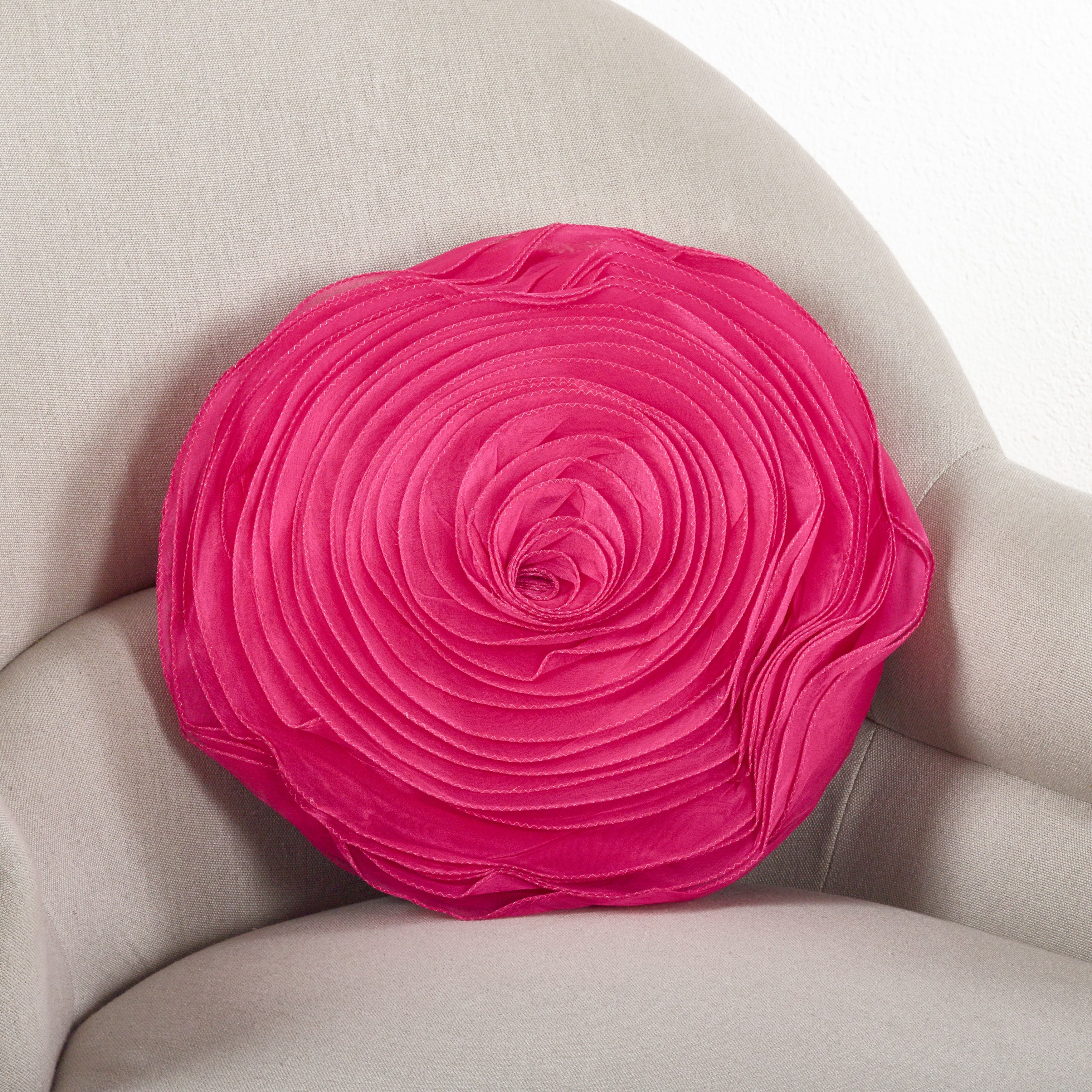 Rose Design Throw Pillow