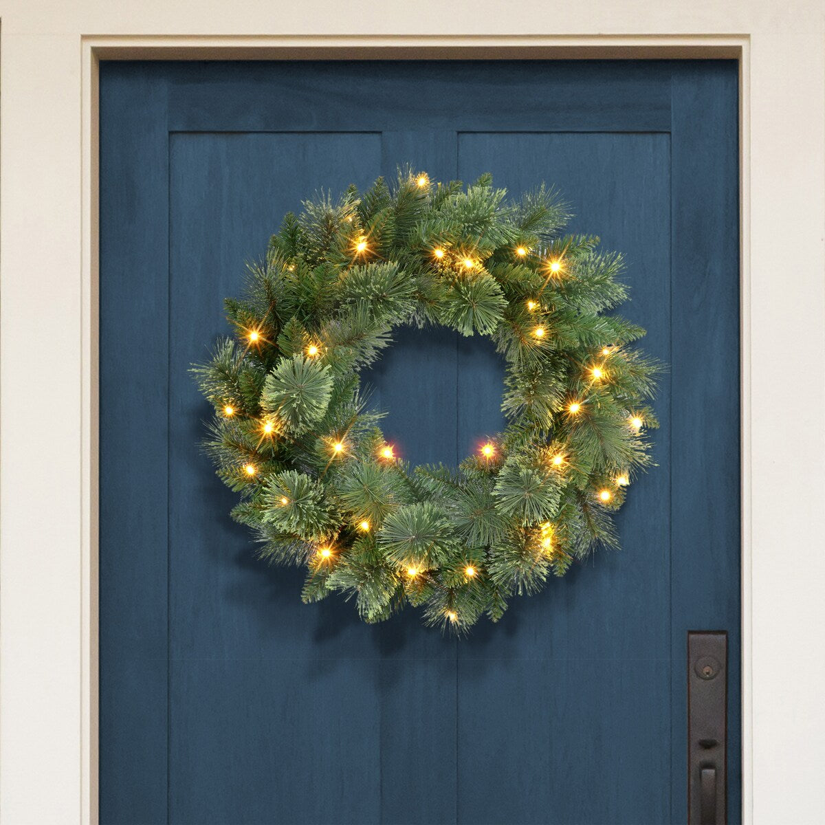 Puleo International 24 Battery-Operated Pre-Lit Wreath - Green