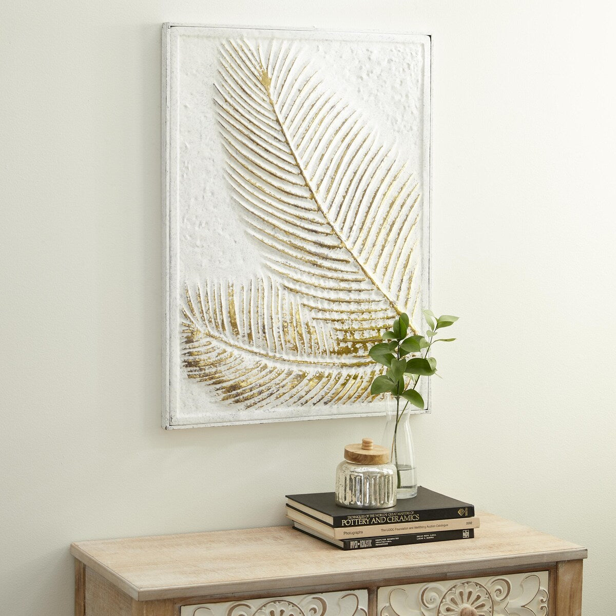 Metal Leaf Relief Palm Home Wall Decor with Gold Detailing - Gold - Roche River Decor