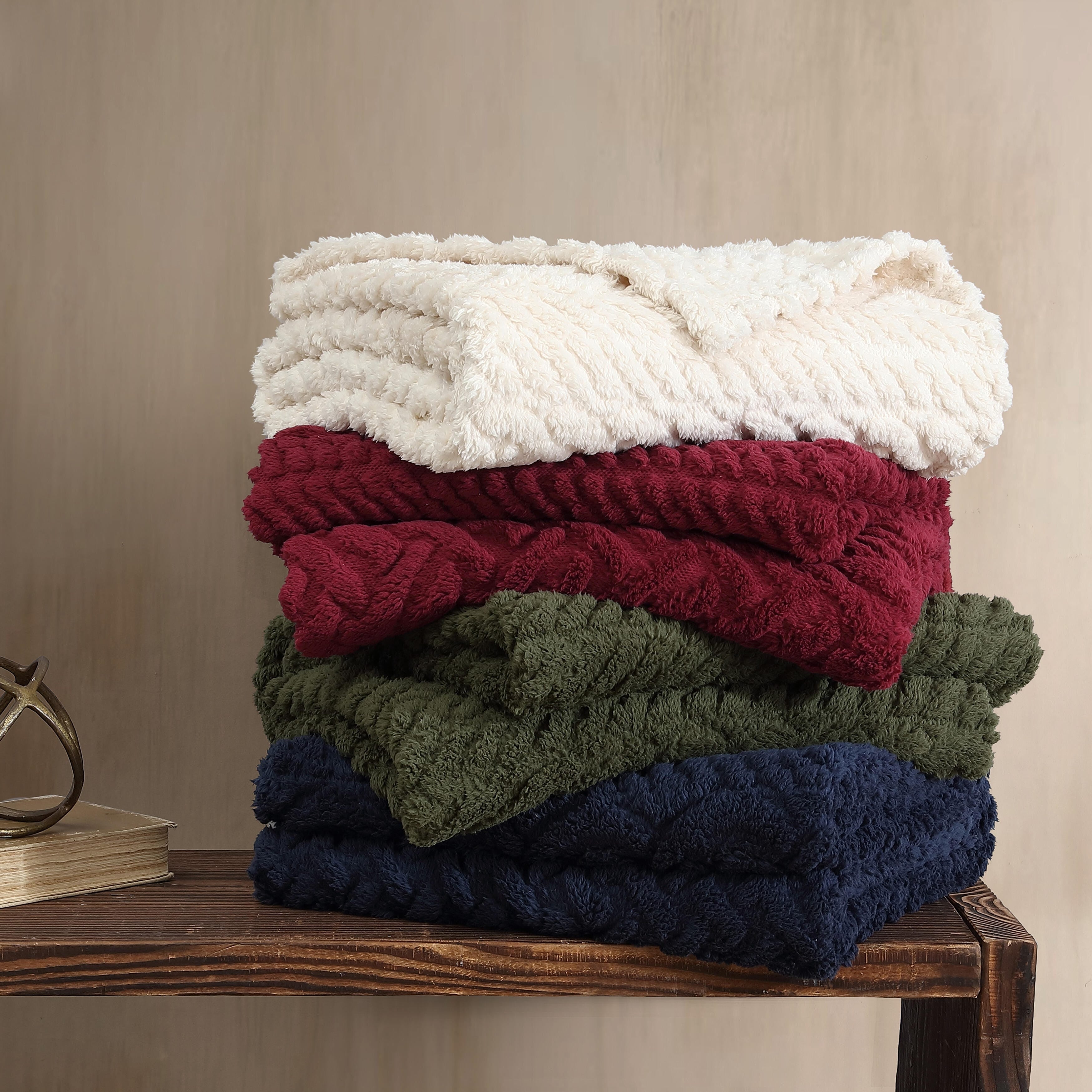 Nautica Declan Ultra Soft Plush Sherpa Throw Blanket