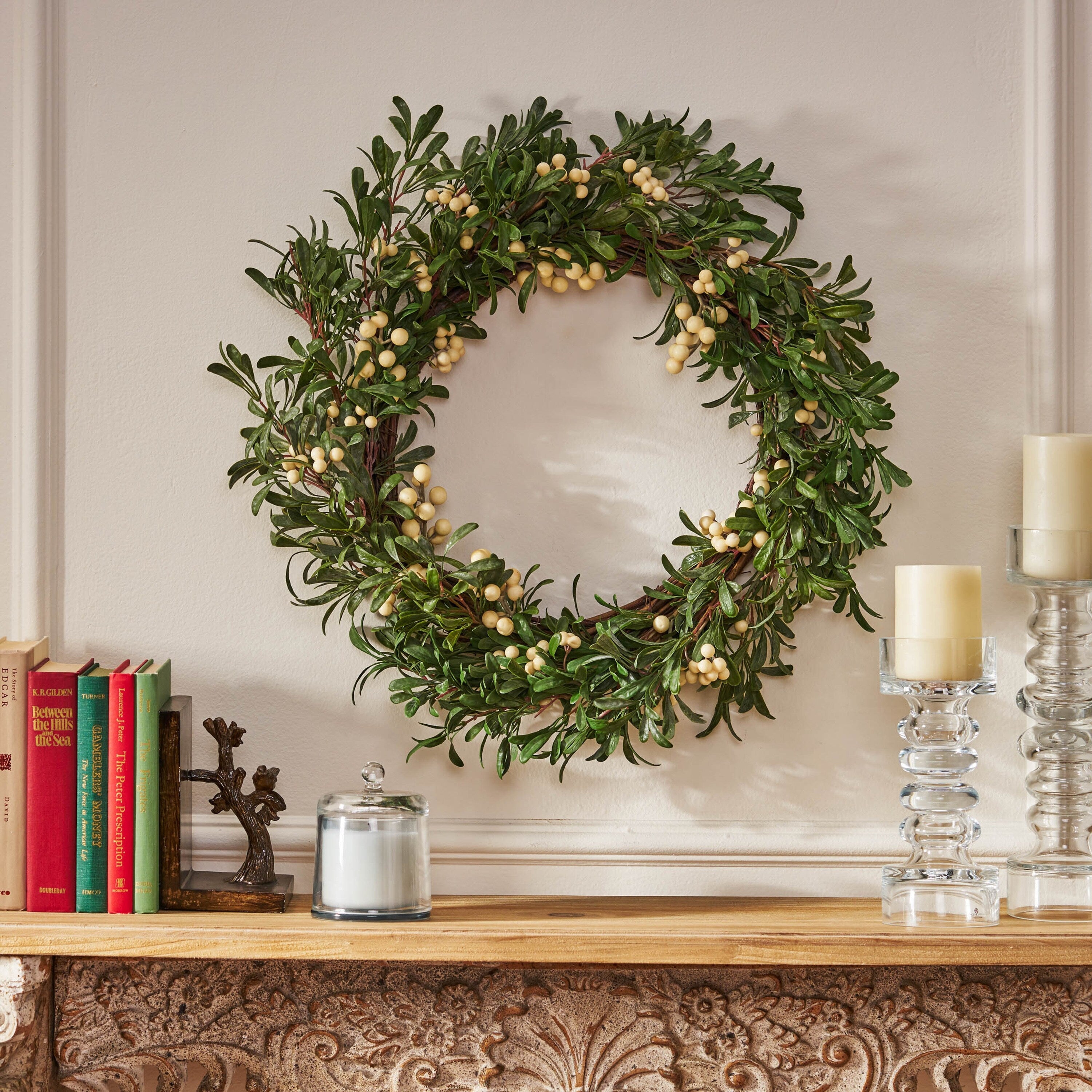 29 Snowberry Wreath - As Picture Show