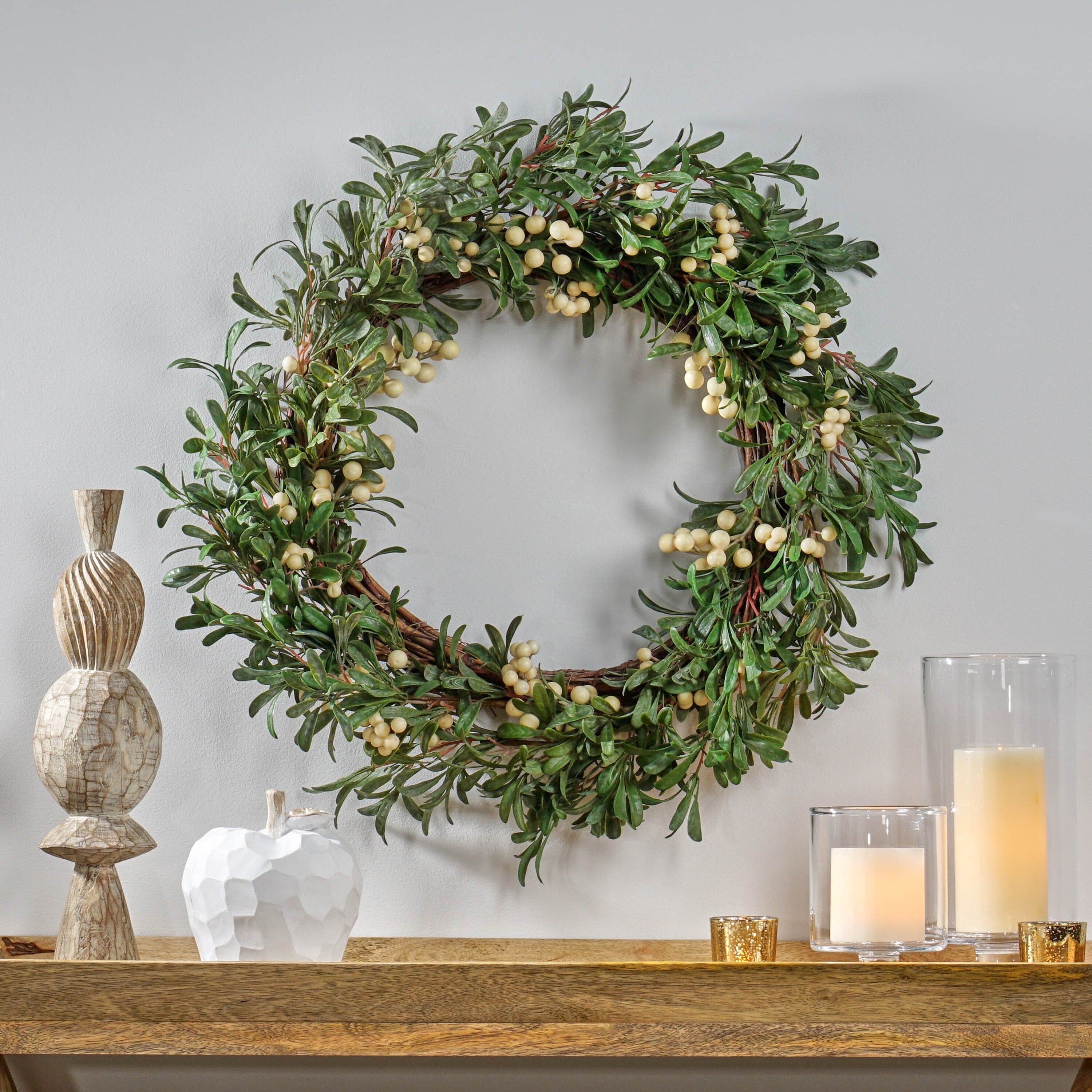 29 Snowberry Wreath - As Picture Show