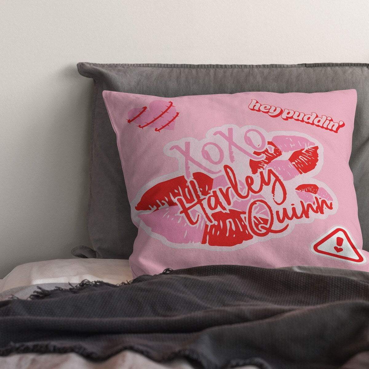 WB/DC Love Harley Printed Throw Pillow - Pink