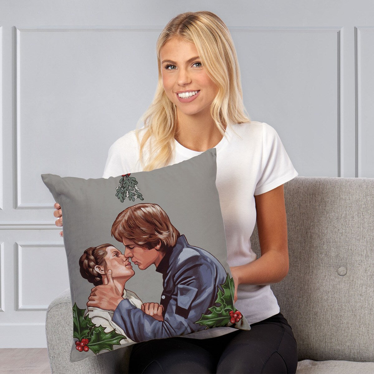 Star Wars Classic Kiss Under the Mistletoe Printed Throw Pillow - Grey