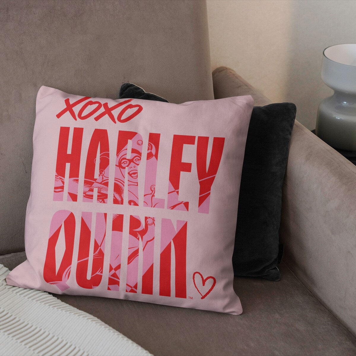 WB/DC Harleys Love Printed Throw Pillow - Pink