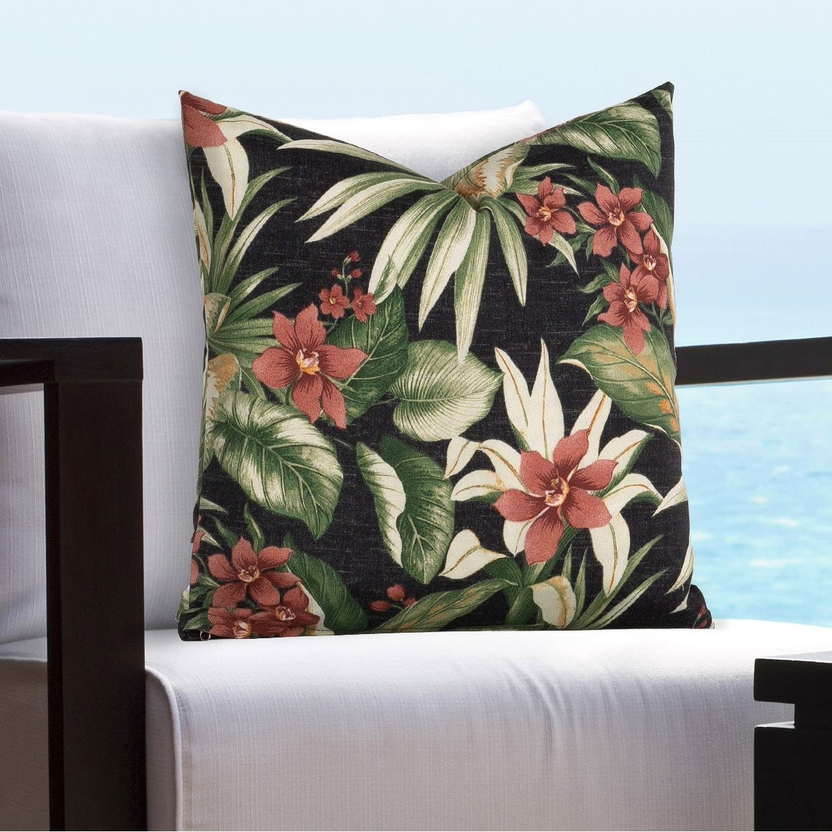 Siscovers Pure Paradise Solarium Indoor/Outdoor Throw Pillow