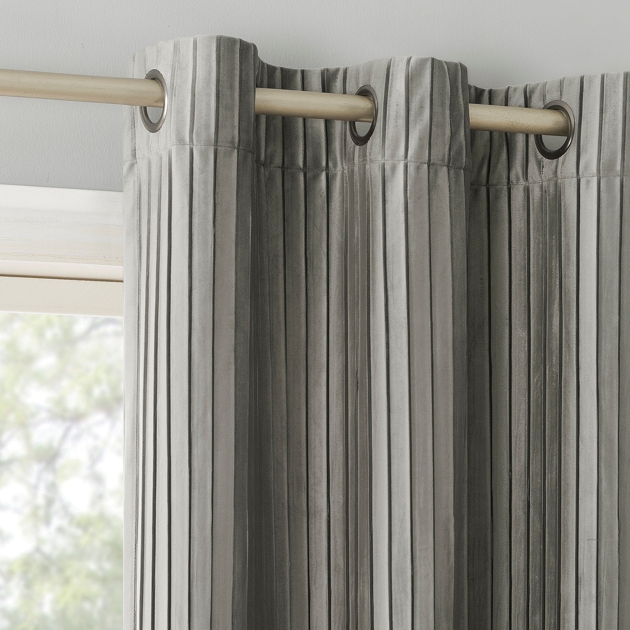 Sun Zero Cascade Pleated Velvet Blackout Grommet 1-Piece Curtain Panel, Single Panel