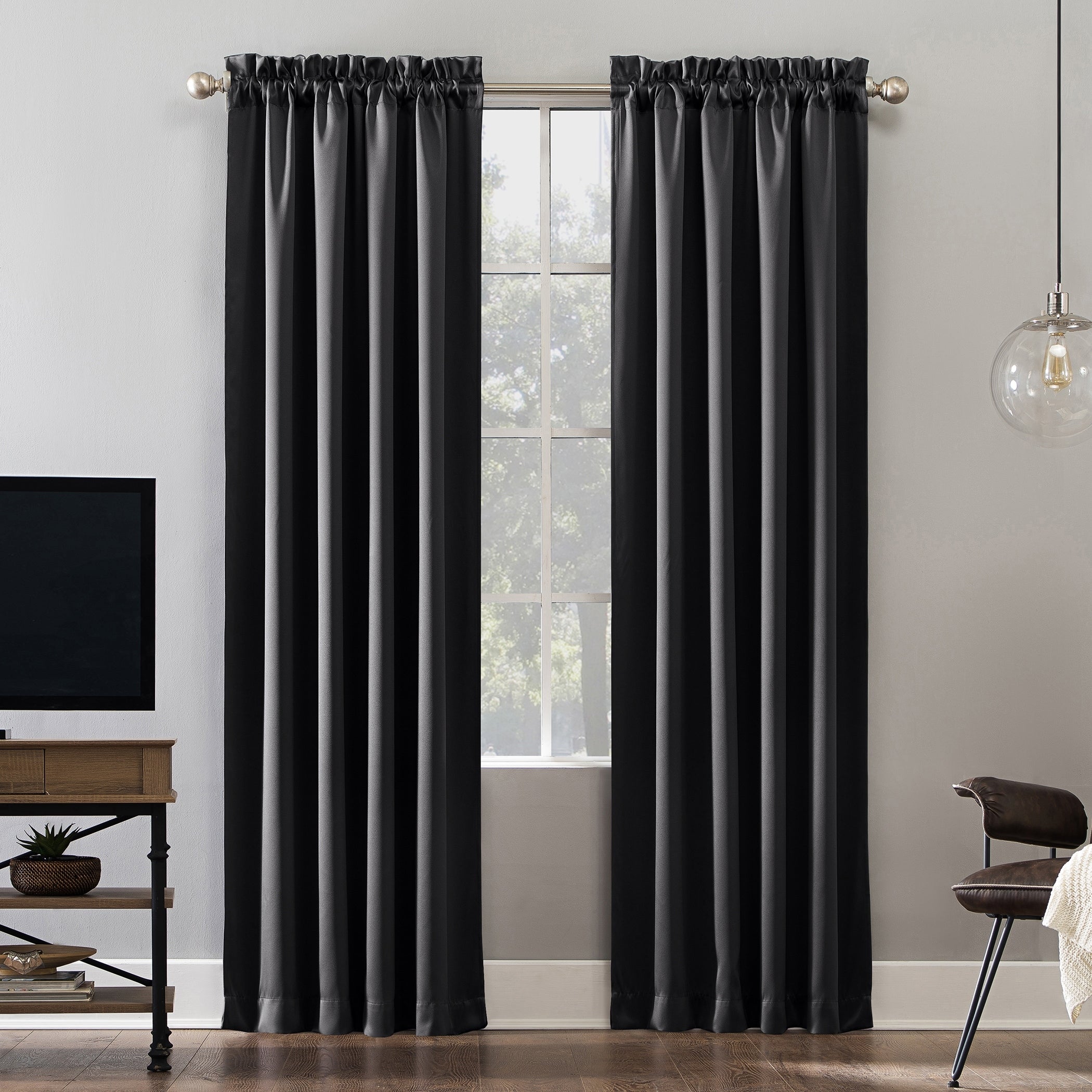 Sun Zero Oslo Theater Grade Extreme Total Blackout Rod Pocket 1-Piece Curtain Panel, Single Panel