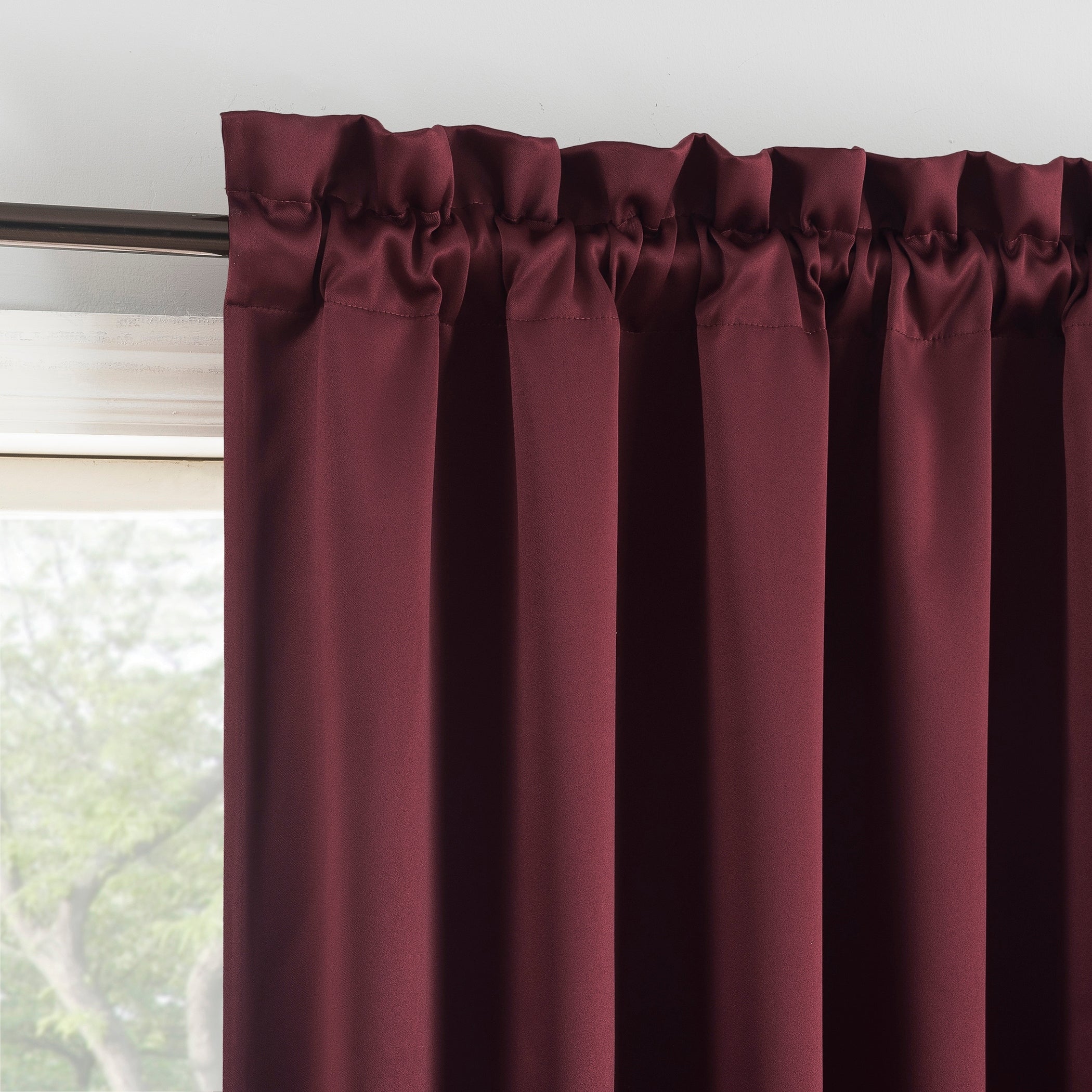 Sun Zero Oslo Theater Grade Extreme Total Blackout Rod Pocket 1-Piece Curtain Panel, Single Panel