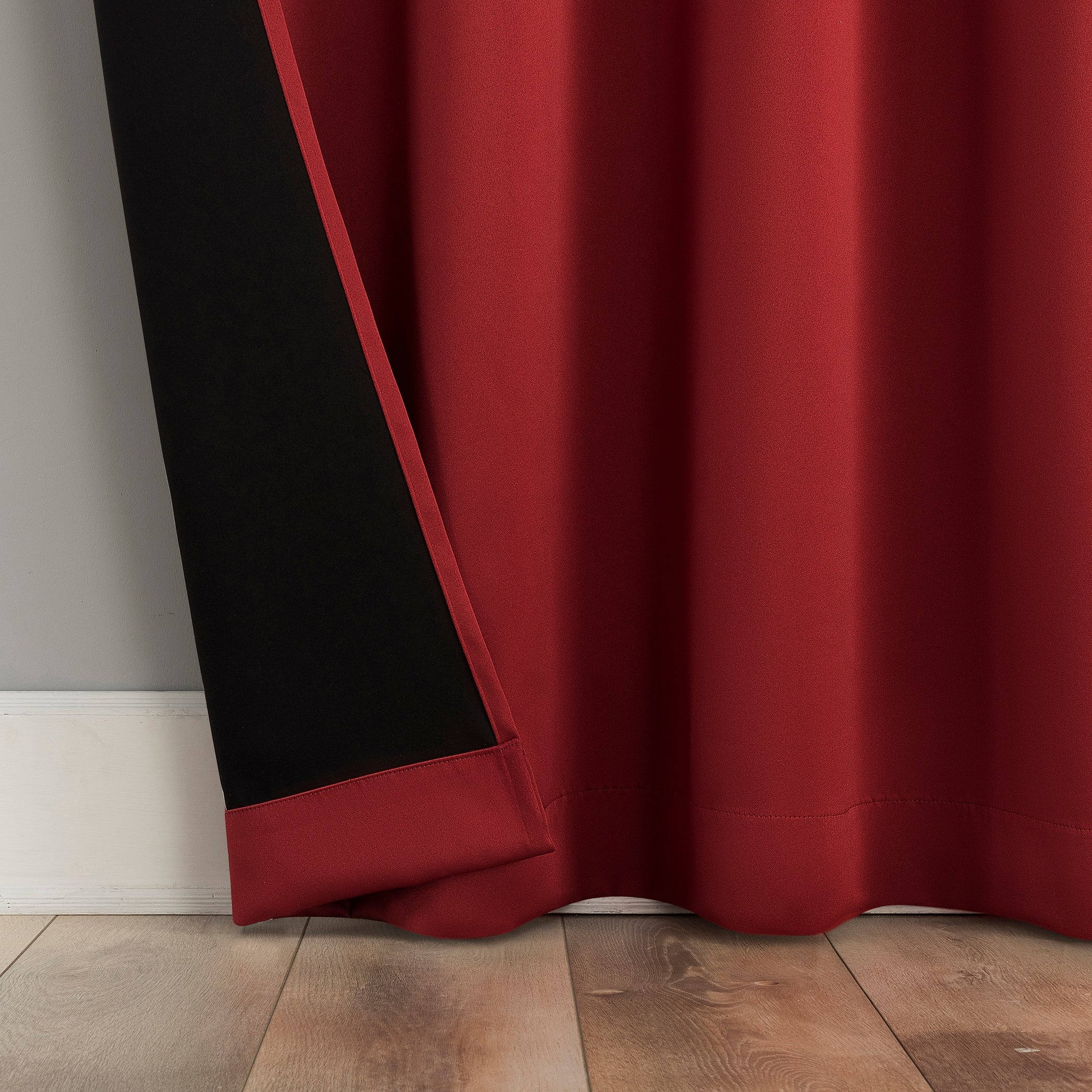 Sun Zero Oslo Theater Grade Extreme Total Blackout Grommet 1-Piece Curtain Panel, Single Panel