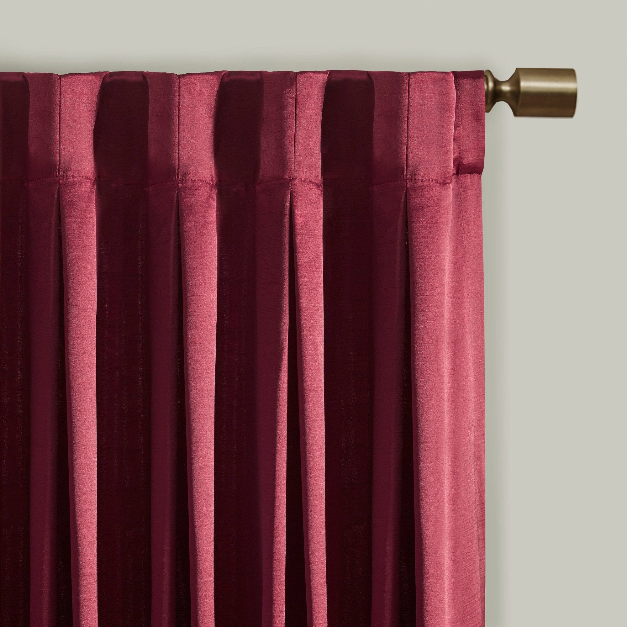 Croscill Classics Avignon Pleat Curtain Panel with Tieback (Single)