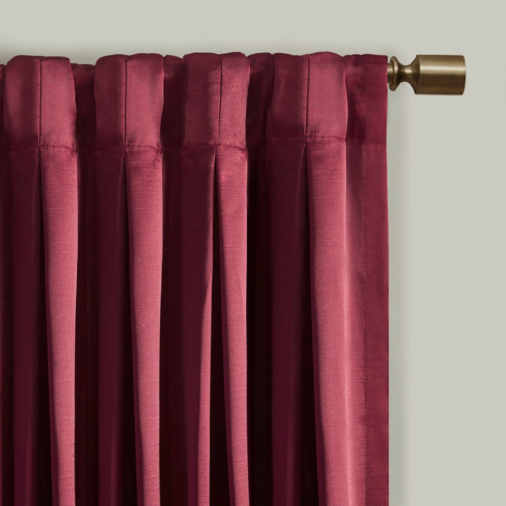 Croscill Classics Avignon Pleat Curtain Panel with Tieback (Single)