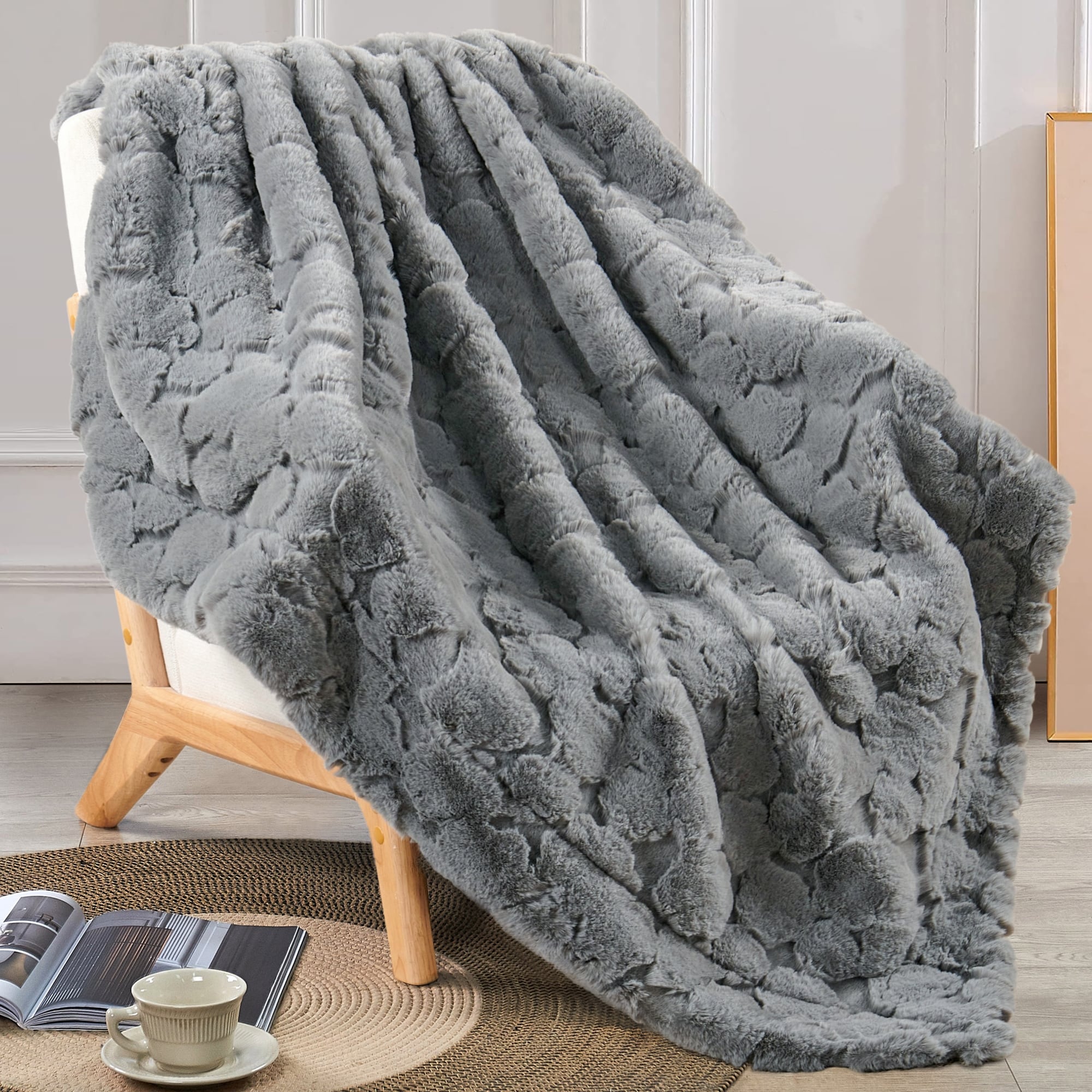 Home Soft Things Cloud Carved FauxFur Throw Decorative Blankets