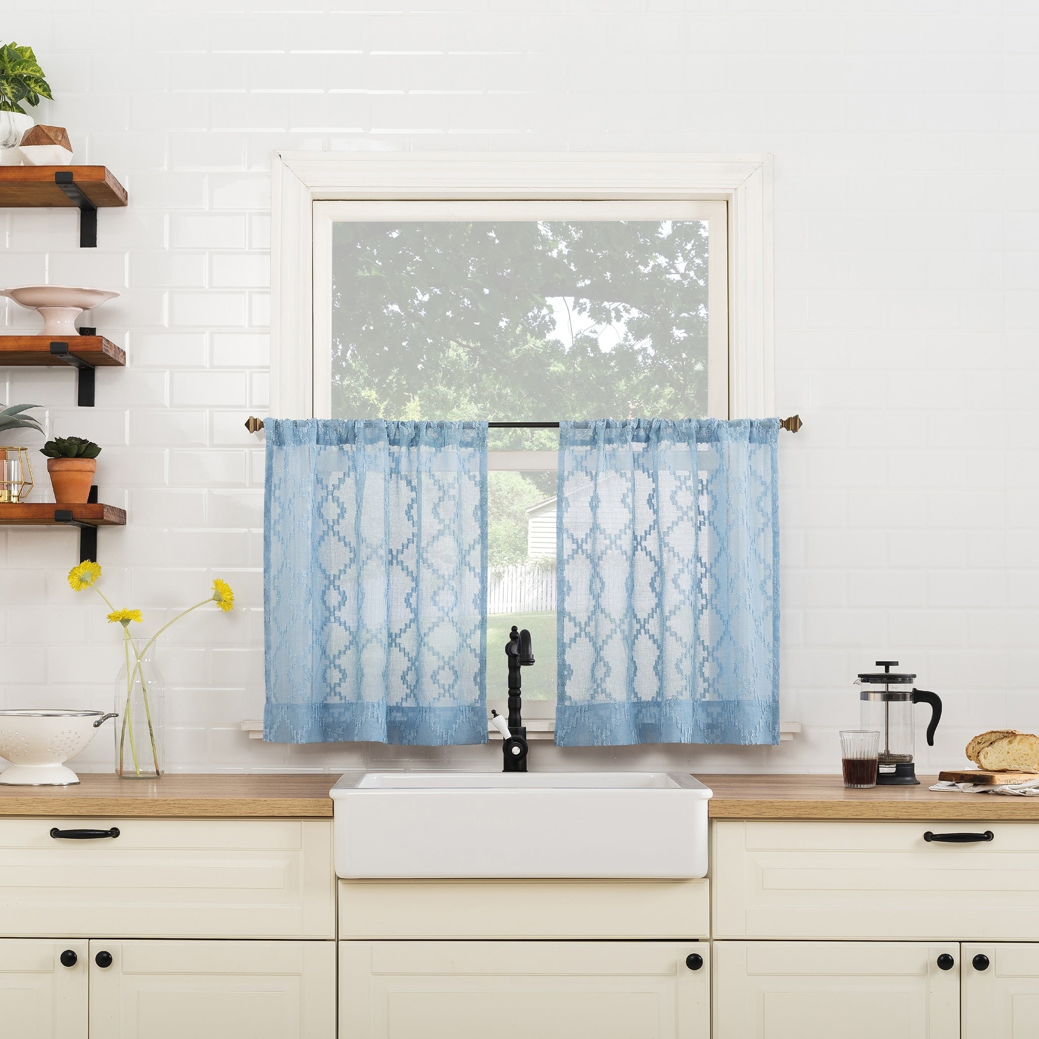 No. 918 Tina Geometric Clipped Semi-Sheer Rod Pocket Kitchen Curtain Valance and Tiers Set