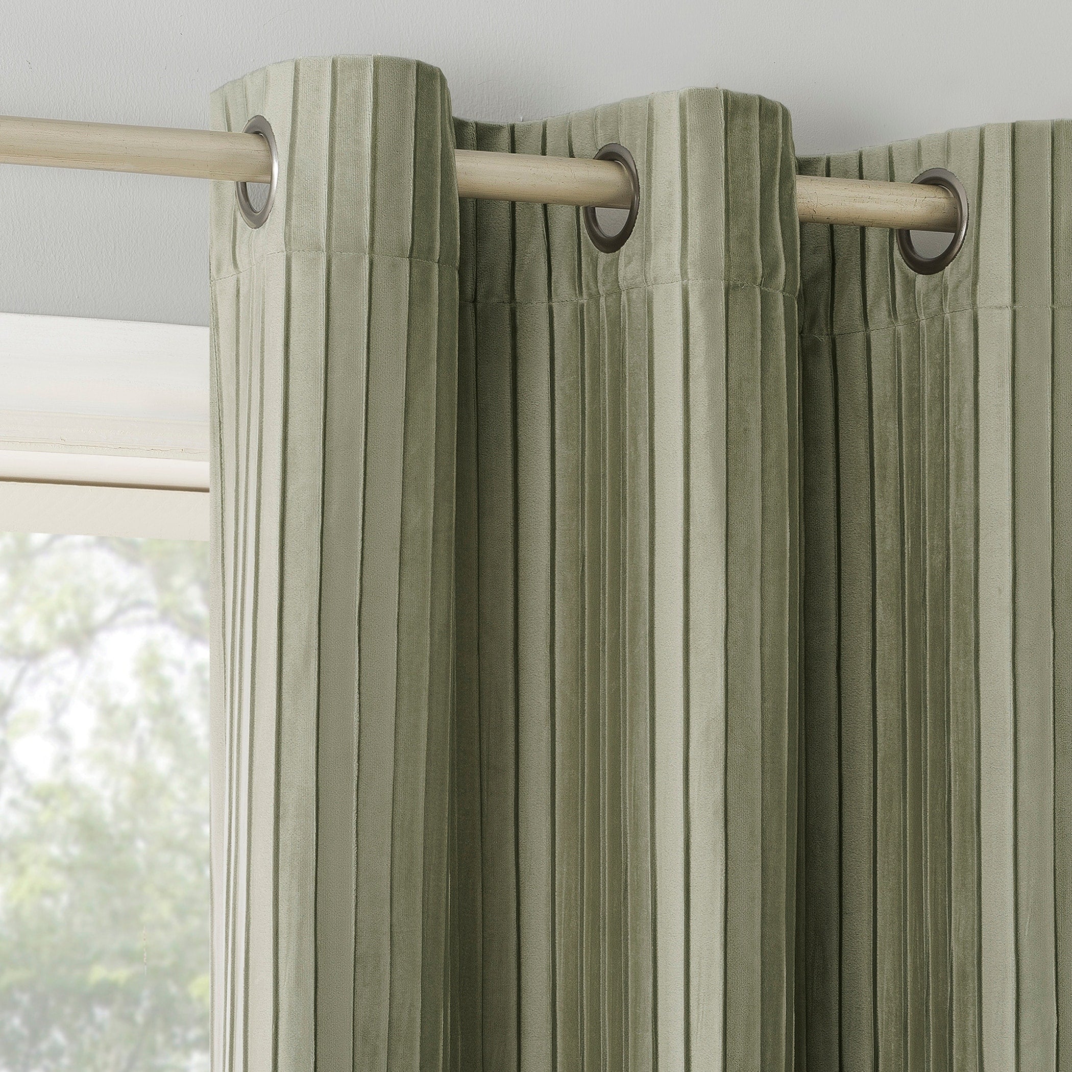 Sun Zero Cascade Pleated Velvet Blackout Grommet 1-Piece Curtain Panel, Single Panel