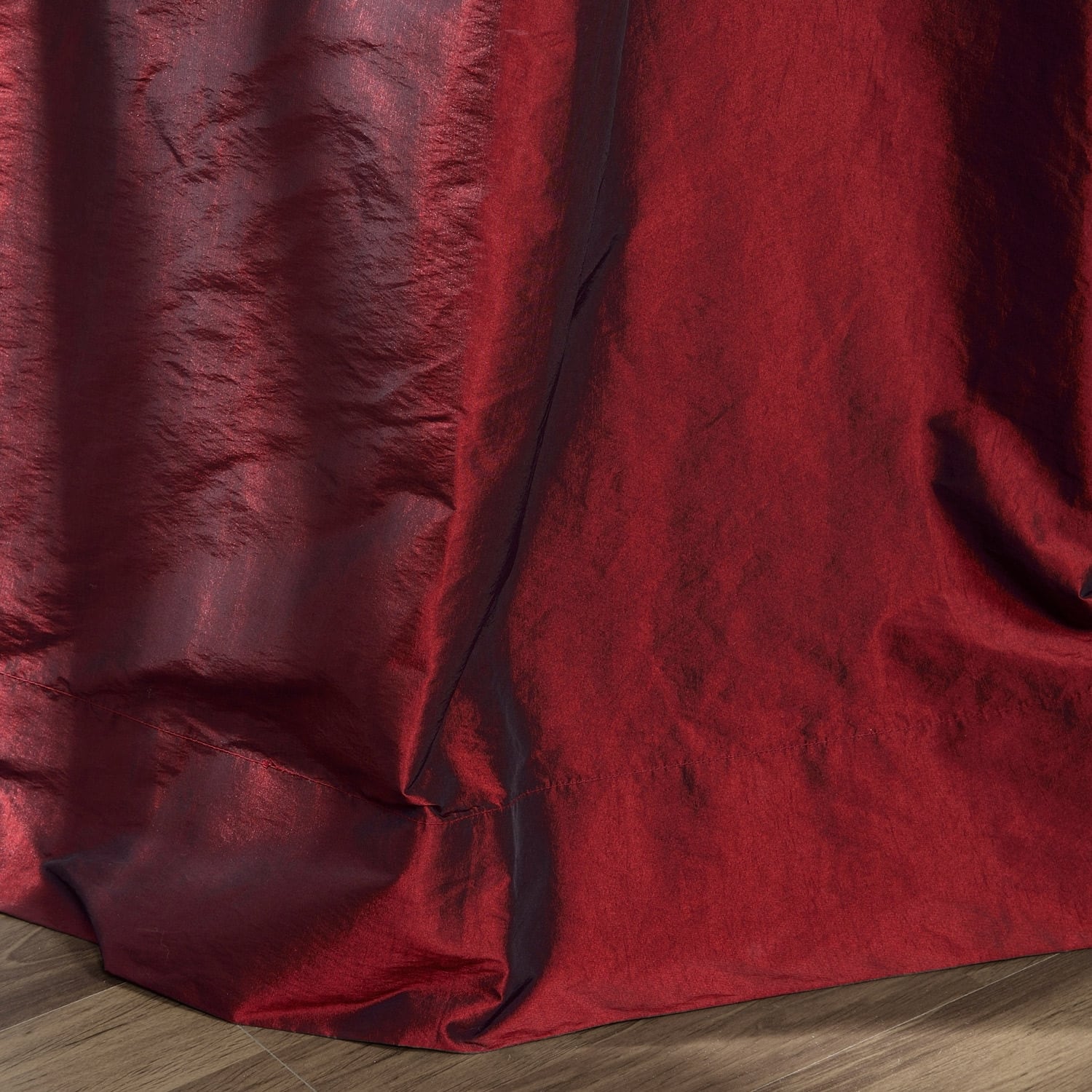 Exclusive Fabrics Single Ruched Faux Solid Taffeta Curtain (1 Panel)