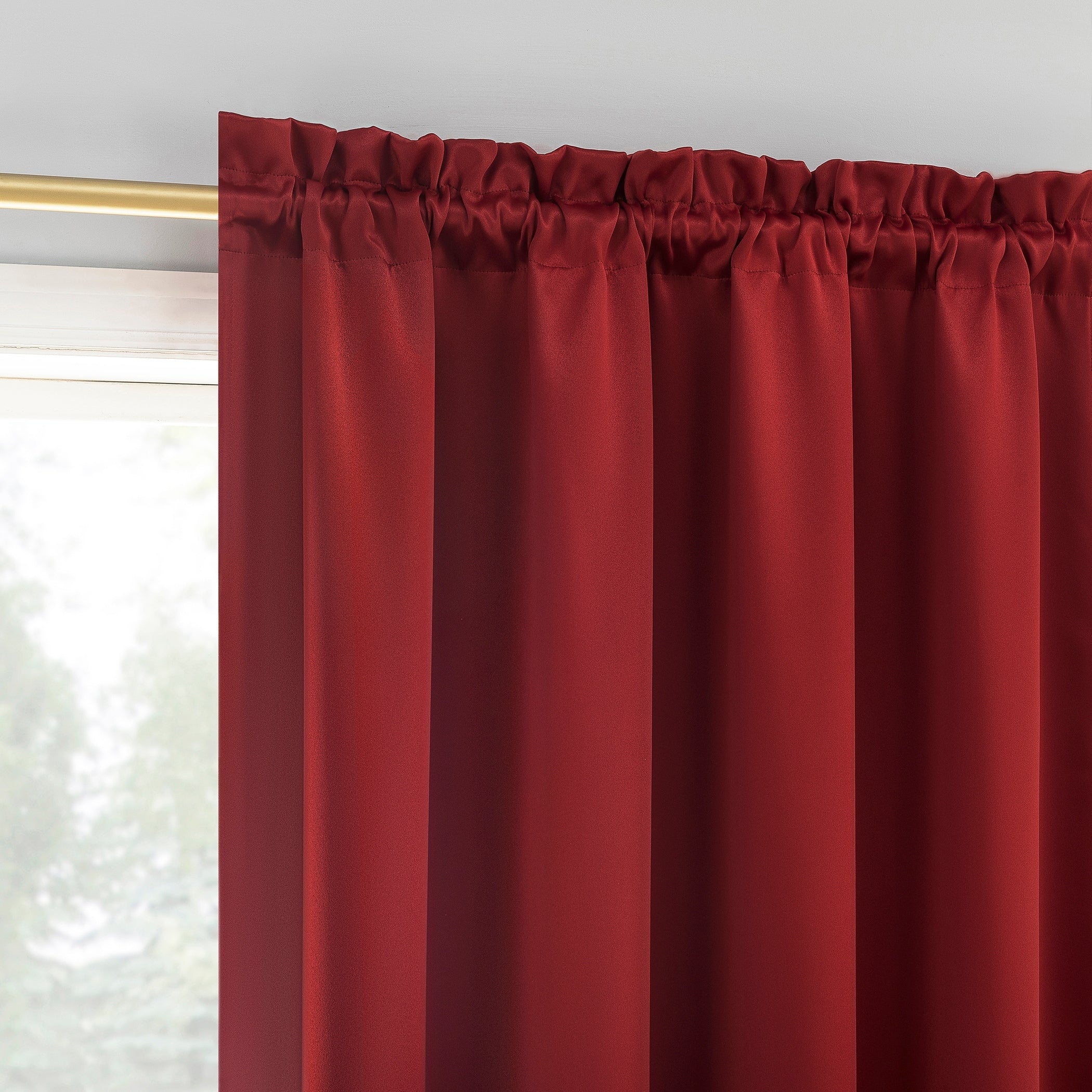 Sun Zero Oslo Theater Grade Extreme Total Blackout Rod Pocket 1-Piece Curtain Panel, Single Panel