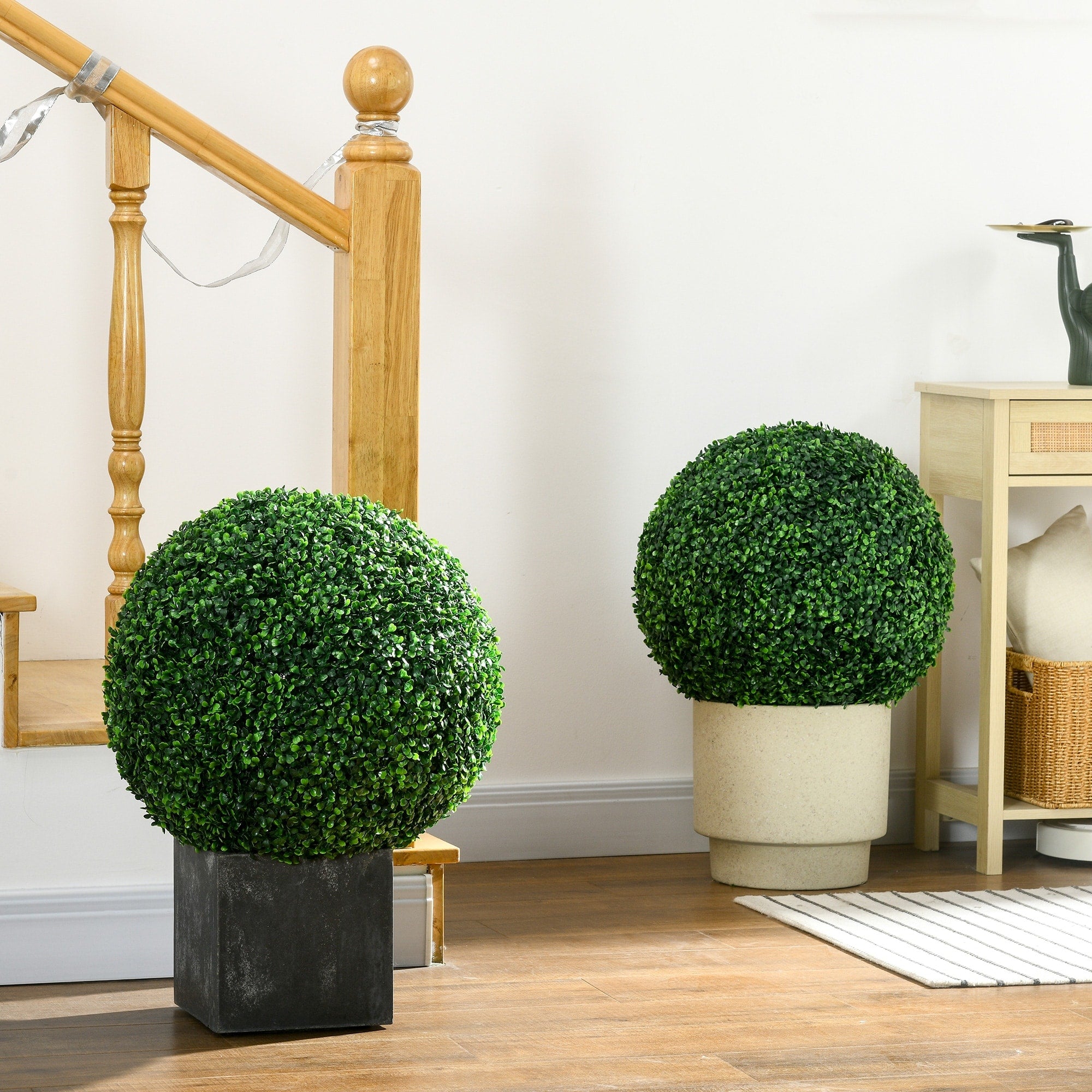 HOMCOM Set of 2 19.75 Inch Artificial Ball Boxwood Topiary Trees Balls, Indoor Outdoor Fake Plants for Home