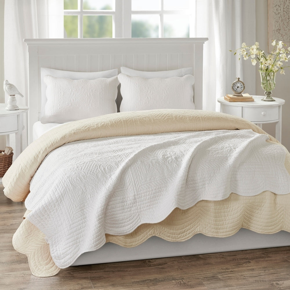 Madison Park Tuscany Oversized Quilted Throw with Scalloped Edges