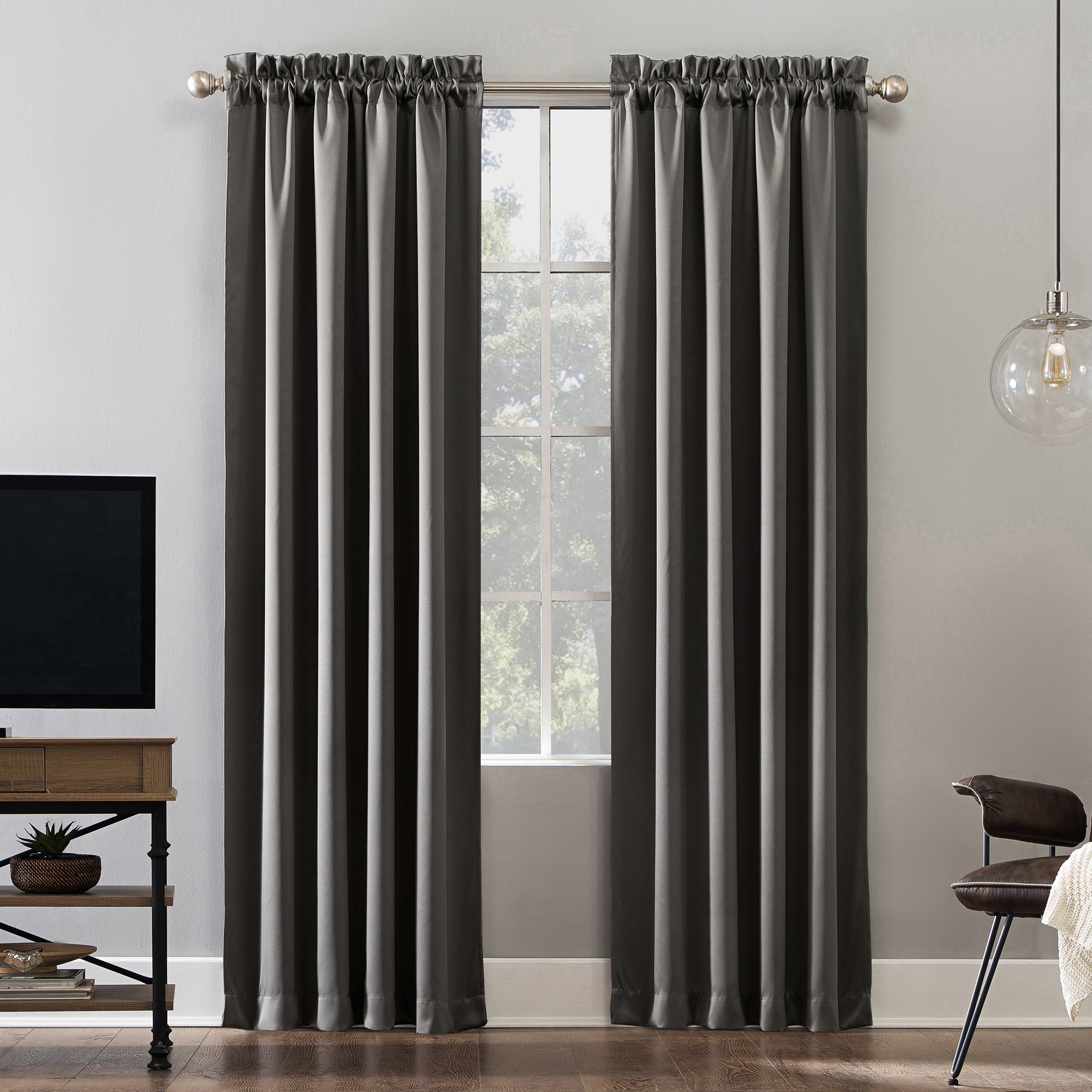 Sun Zero Oslo Theater Grade Extreme Total Blackout Rod Pocket 1-Piece Curtain Panel, Single Panel