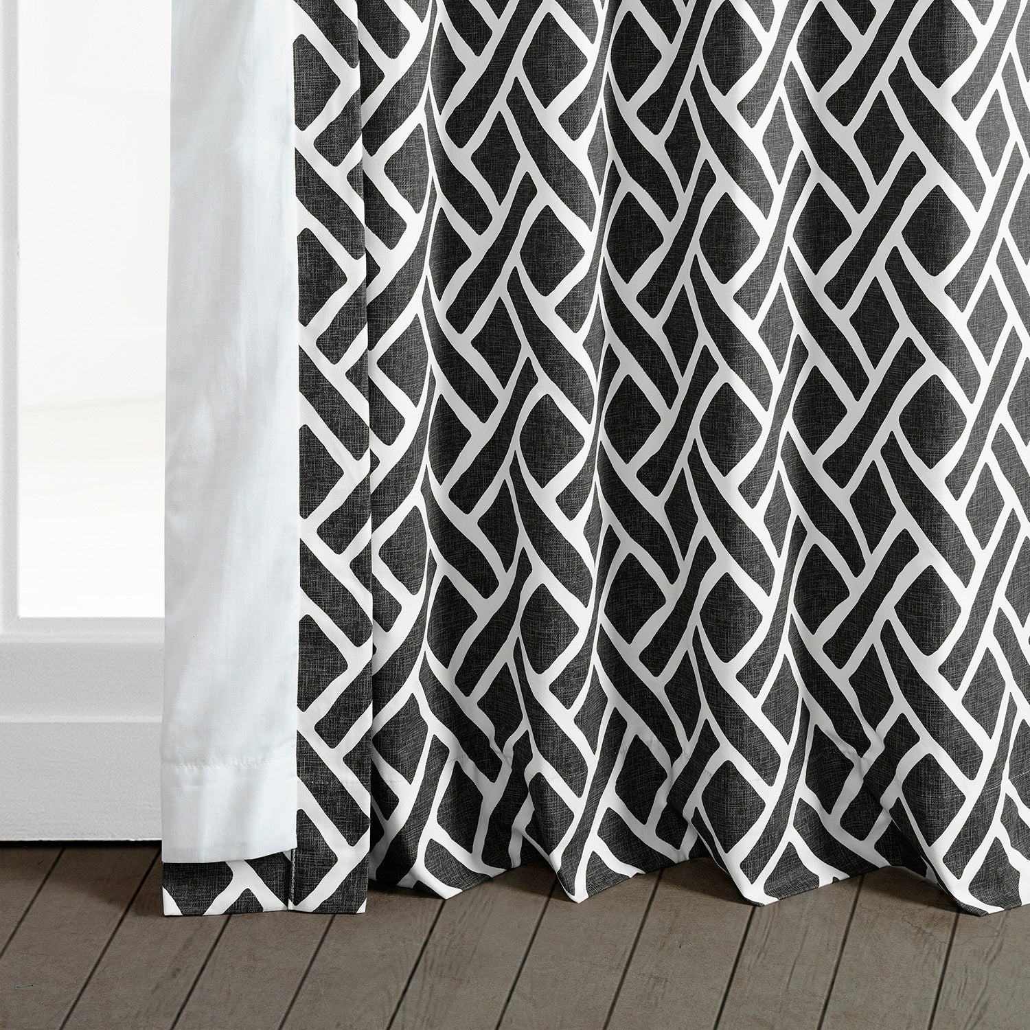 Exclusive Fabrics Martinique Geo Contemporary Cotton Room Darkening Curtain (1 Panel)