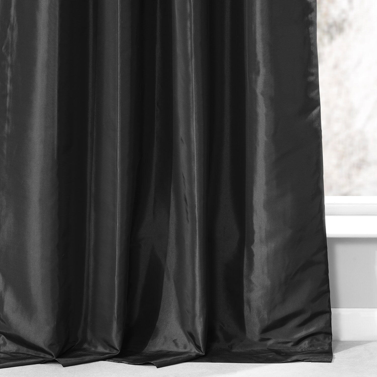 Exclusive Fabrics Single Ruched Faux Solid Taffeta Curtain (1 Panel)