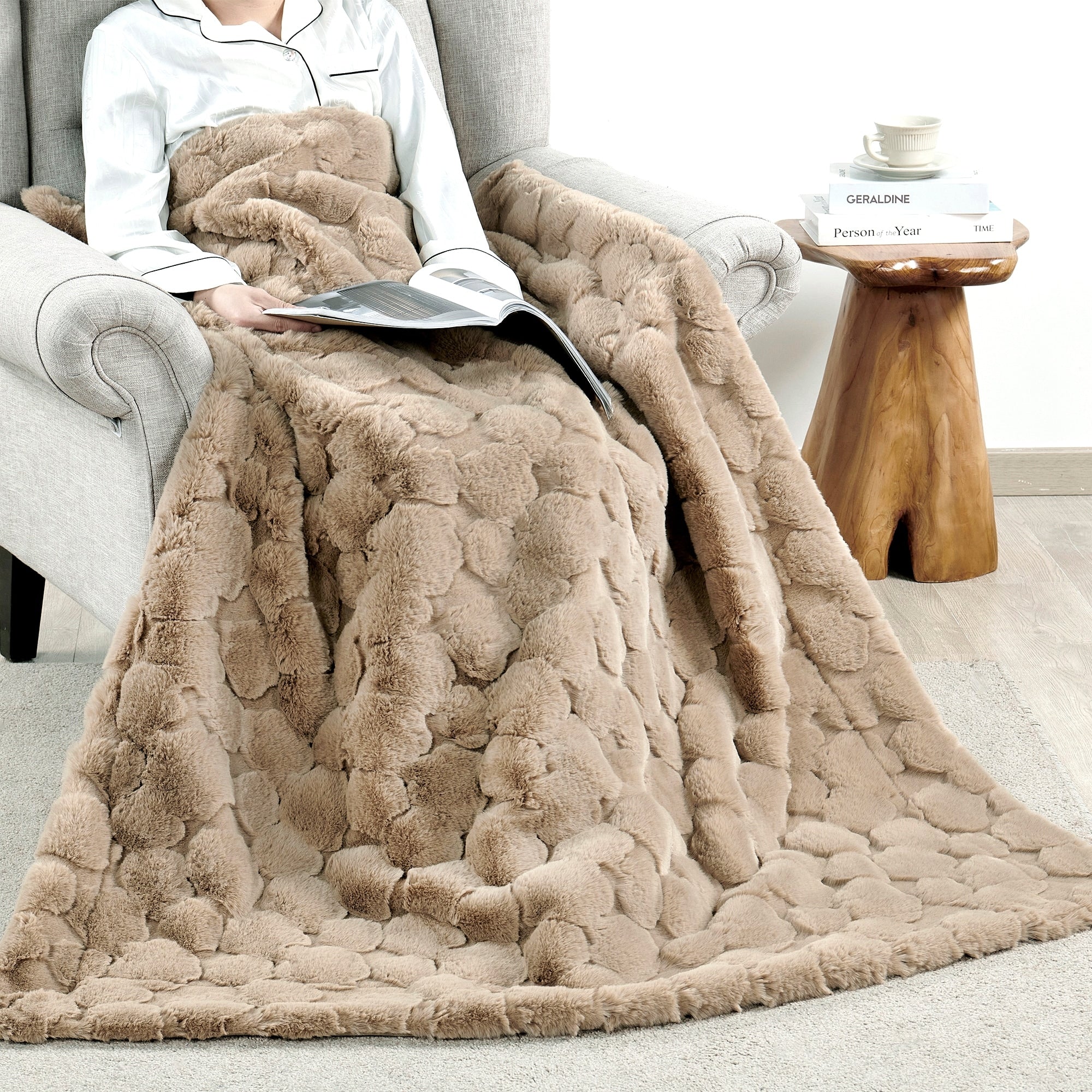 Home Soft Things Cloud Carved FauxFur Throw Decorative Blankets