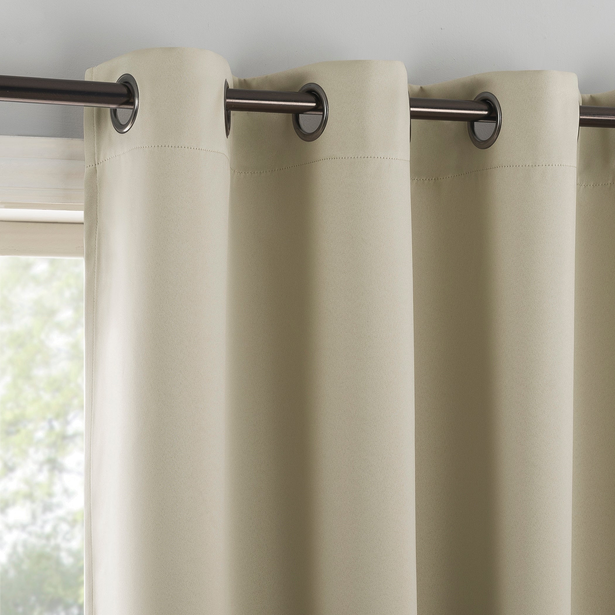 Sun Zero Oslo Theater Grade Extreme Total Blackout Grommet 1-Piece Curtain Panel, Single Panel