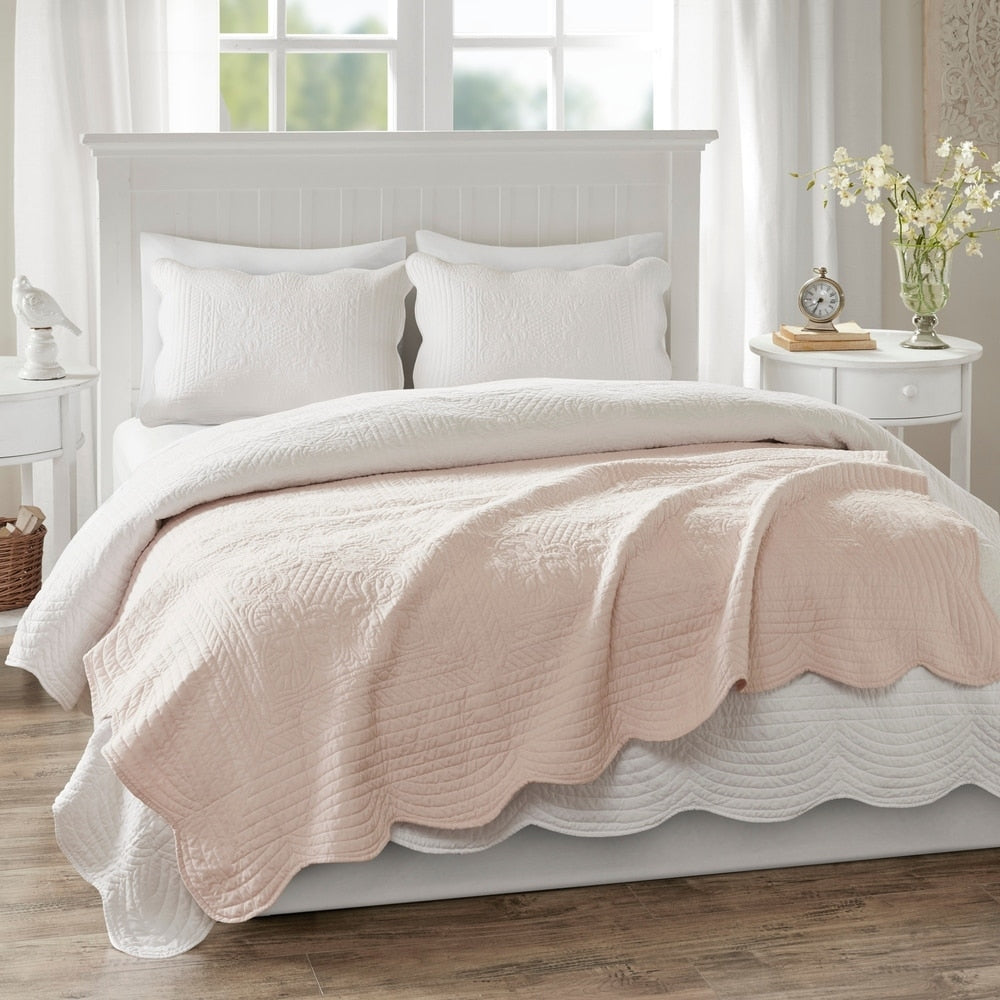 Madison Park Tuscany Oversized Quilted Throw with Scalloped Edges