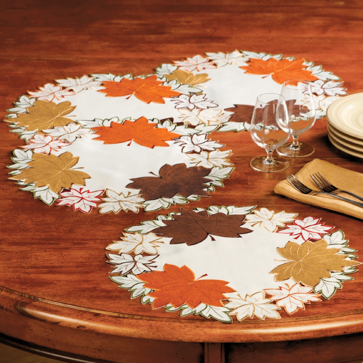 Maple Leaf Embroidered Fall Table Linens