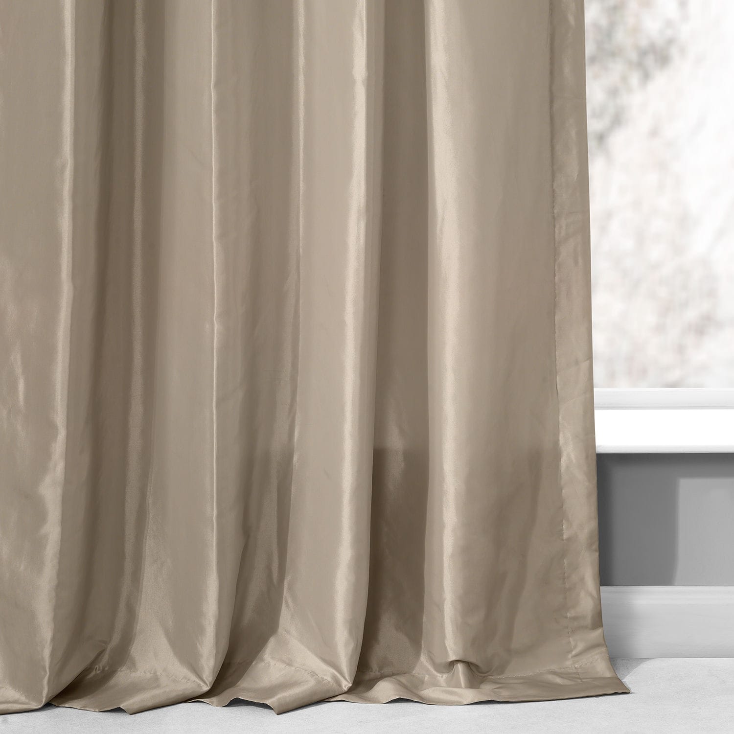 Exclusive Fabrics Single Ruched Faux Solid Taffeta Curtain (1 Panel)