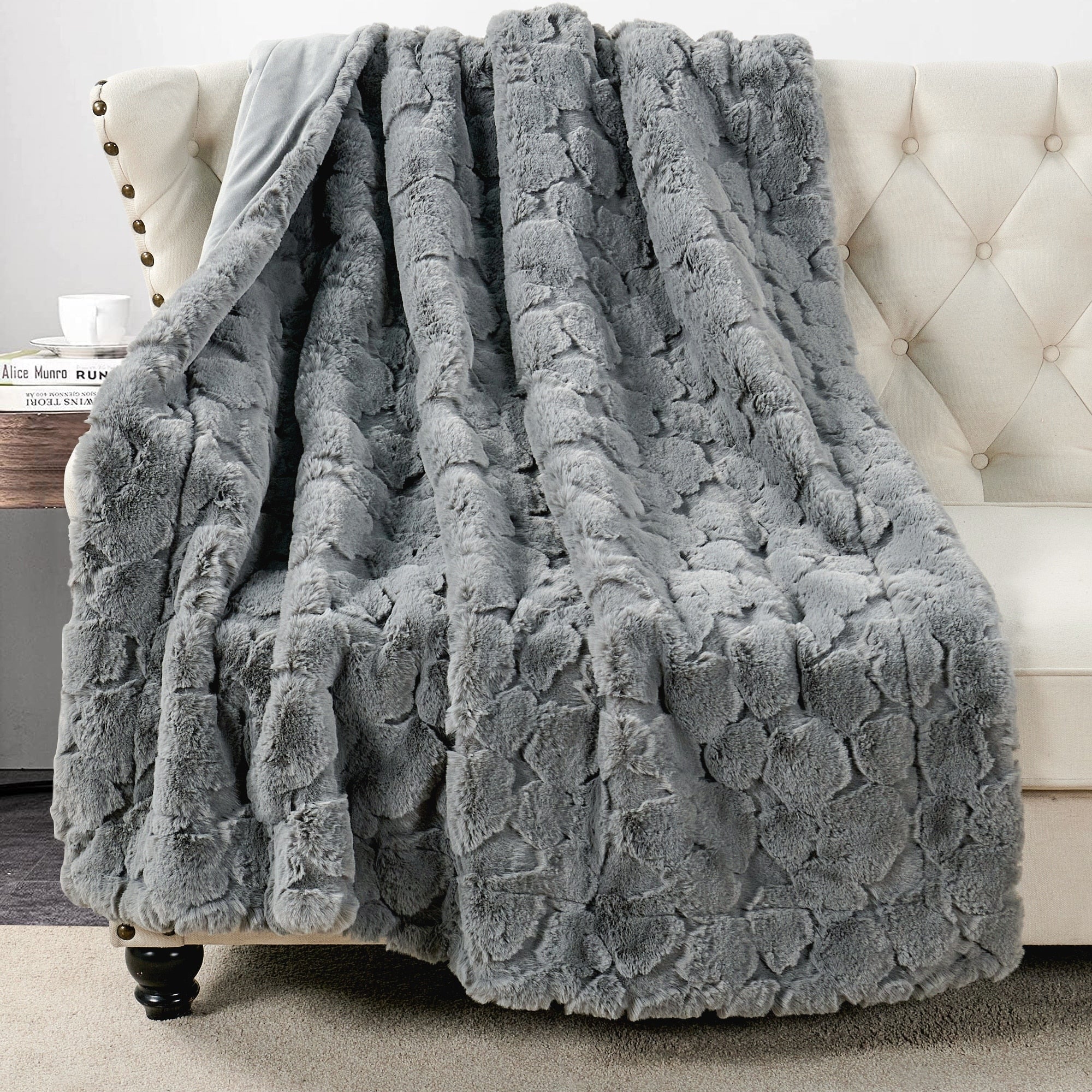 Home Soft Things Cloud Carved FauxFur Throw Decorative Blankets