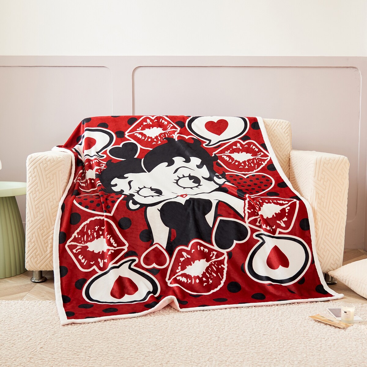 Betty Boop Super Soft Fleece Plush Throw Blanket 50x60, 60x80