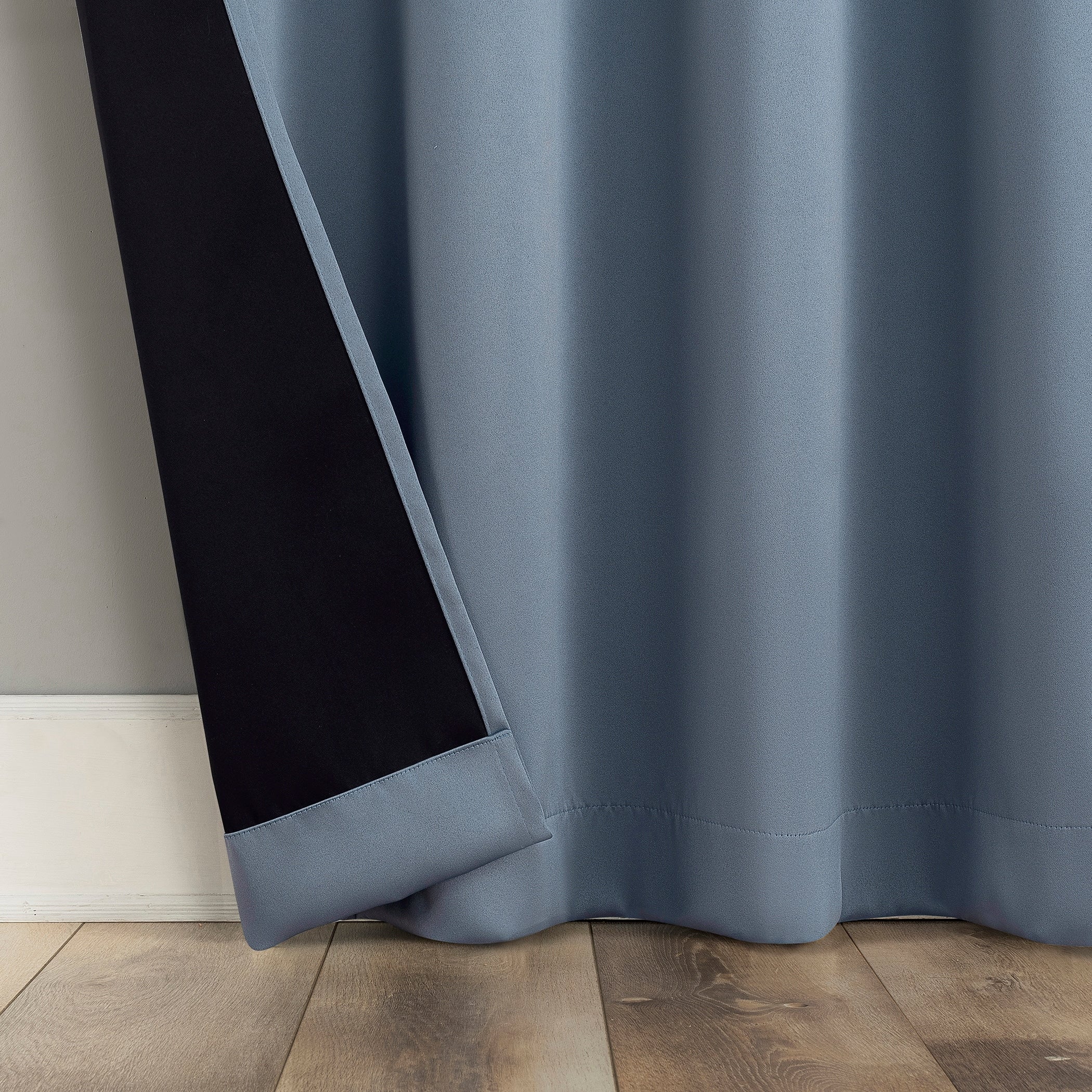 Sun Zero Oslo Theater Grade Extreme Total Blackout Grommet 1-Piece Curtain Panel, Single Panel