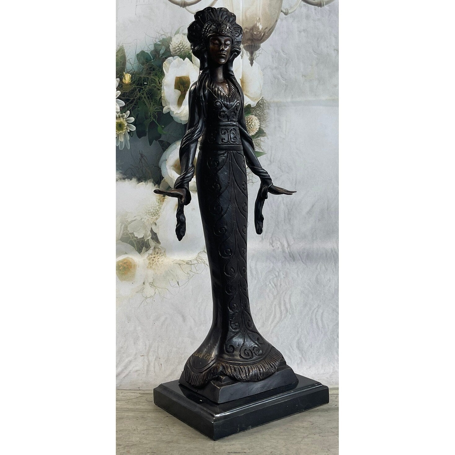 Signed Native American Indian Girl Bronze Sculpture Figure Figurine Statue Decor