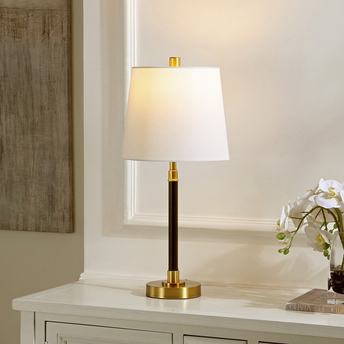 SAFAVIEH Lighting Nilla 22 Inch Table Lamp - 10 x 10 x 22 - 10Wx10Dx22H