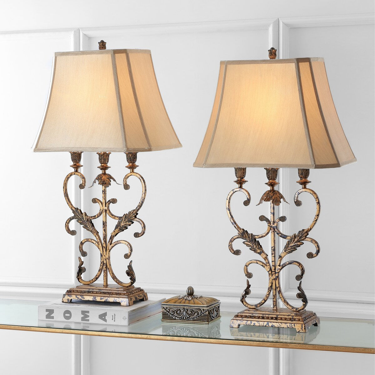 SAFAVIEH Lighting Iori 33-inch Gold Table Lamp (Set of 2) - 17x11.5x32.5 - 17Wx12Dx33H