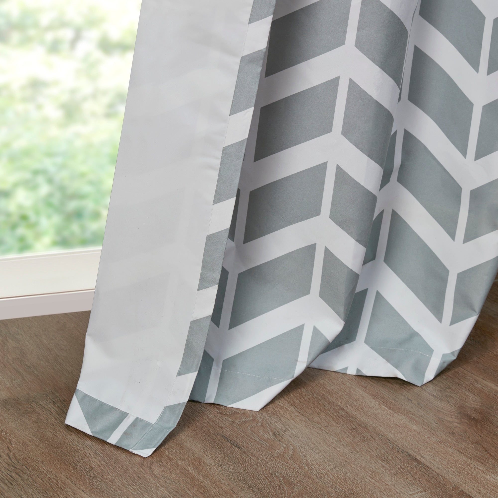 Intelligent Design Rayna Chevron Room Darkening Grommet Panel Pair