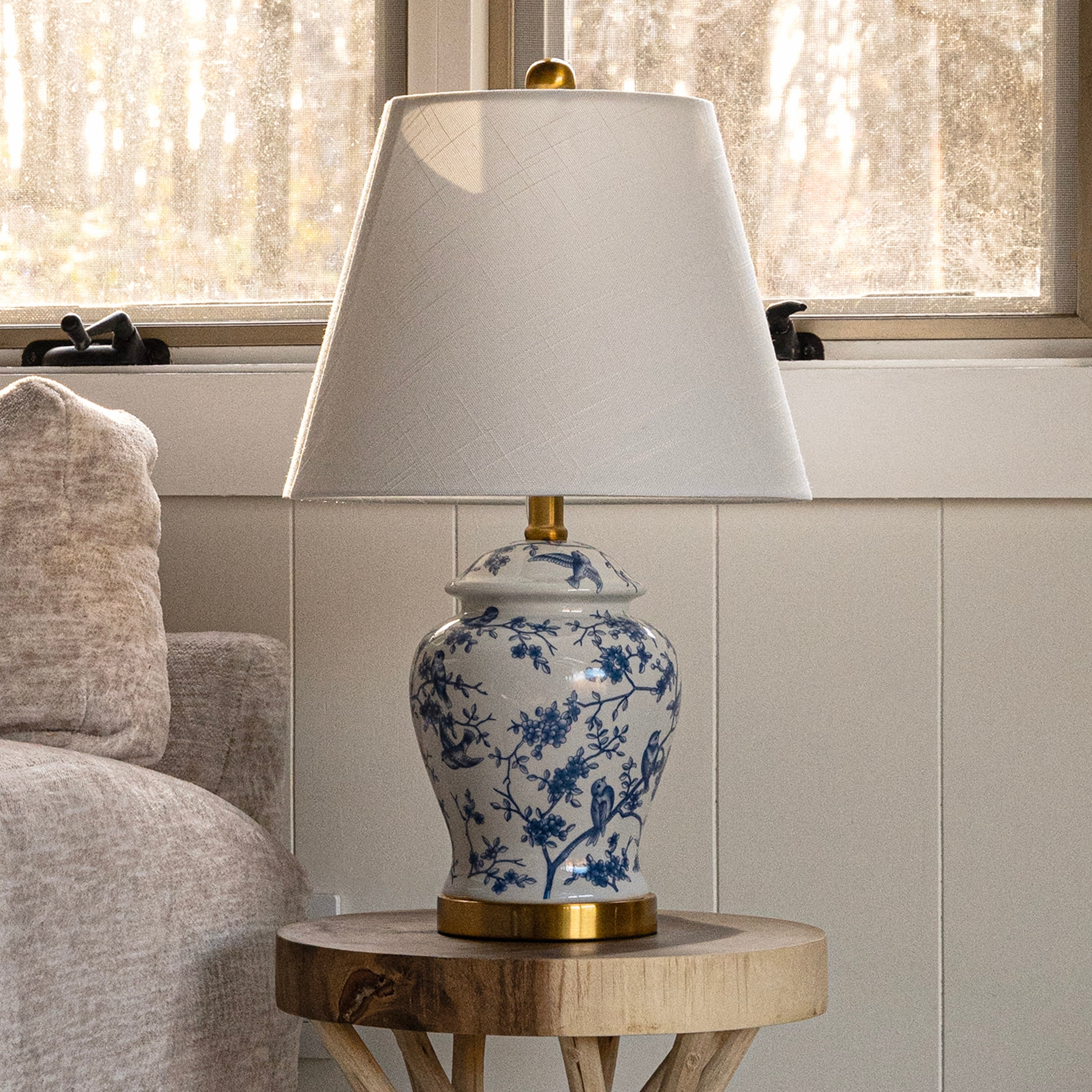 Penelope 22 Chinoiserie LED Table Lamp, Blue/White by JONATHAN Y