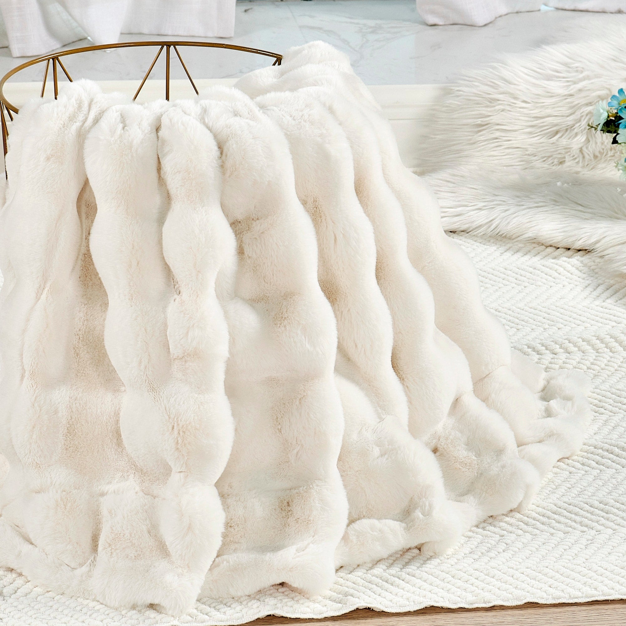 Home Soft Things Bubble Textured FauxFur Throw Cozy Soft Blankets