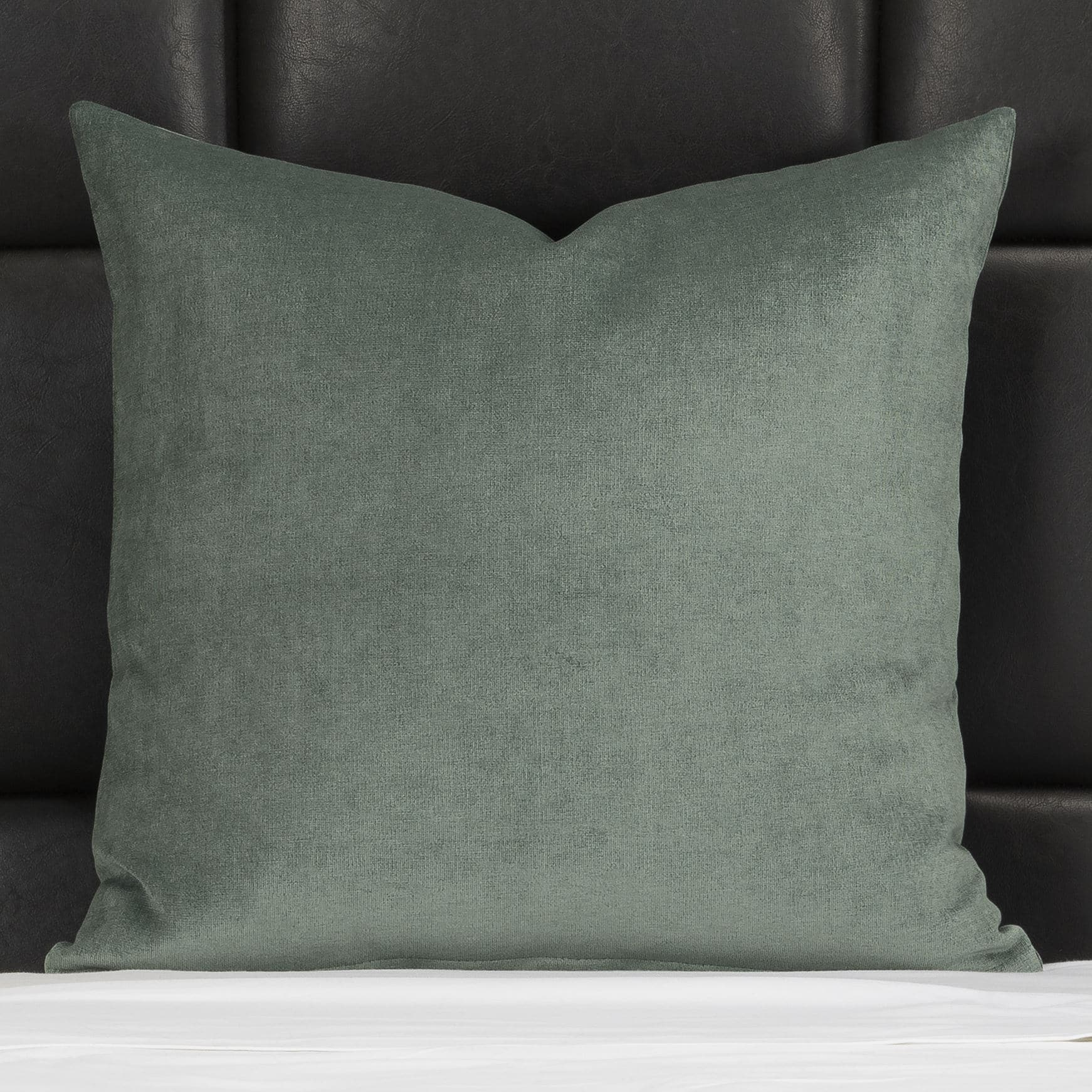 Mixology Padma Washable Polyester Throw Pillow