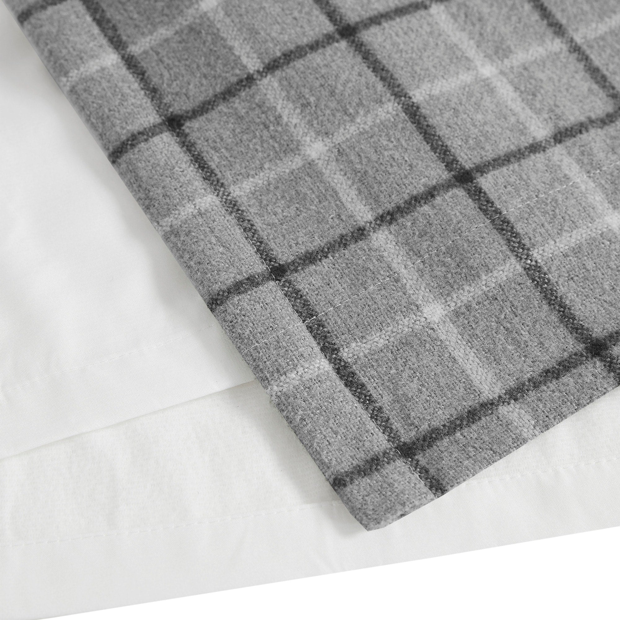 Madison Park Salford Plaid Rod Pocket and Back Tab Single Curtain Panel with Fleece Lining