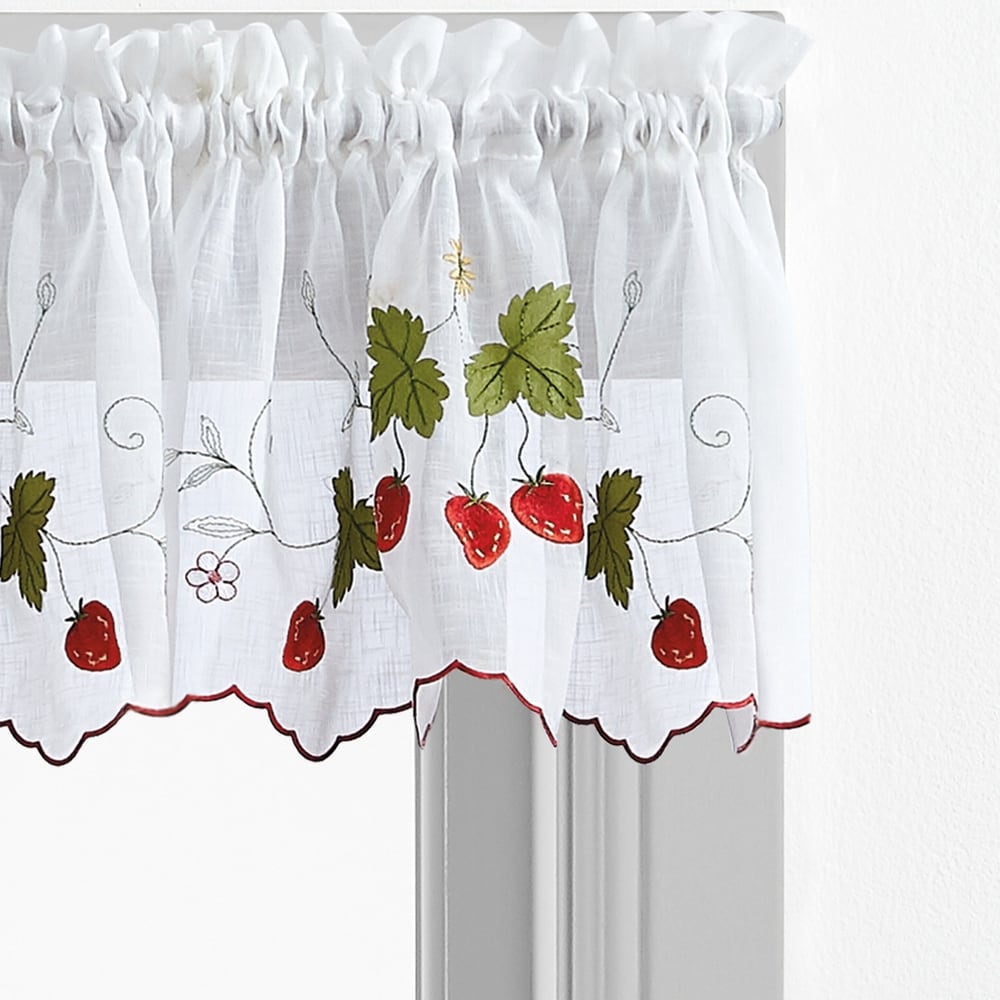 Strawberry Garden Curtain Collection