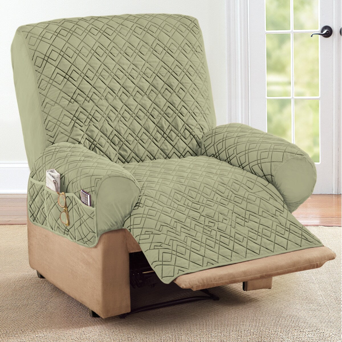 Diamond Quilted Stretch Recliner Cover with Storage