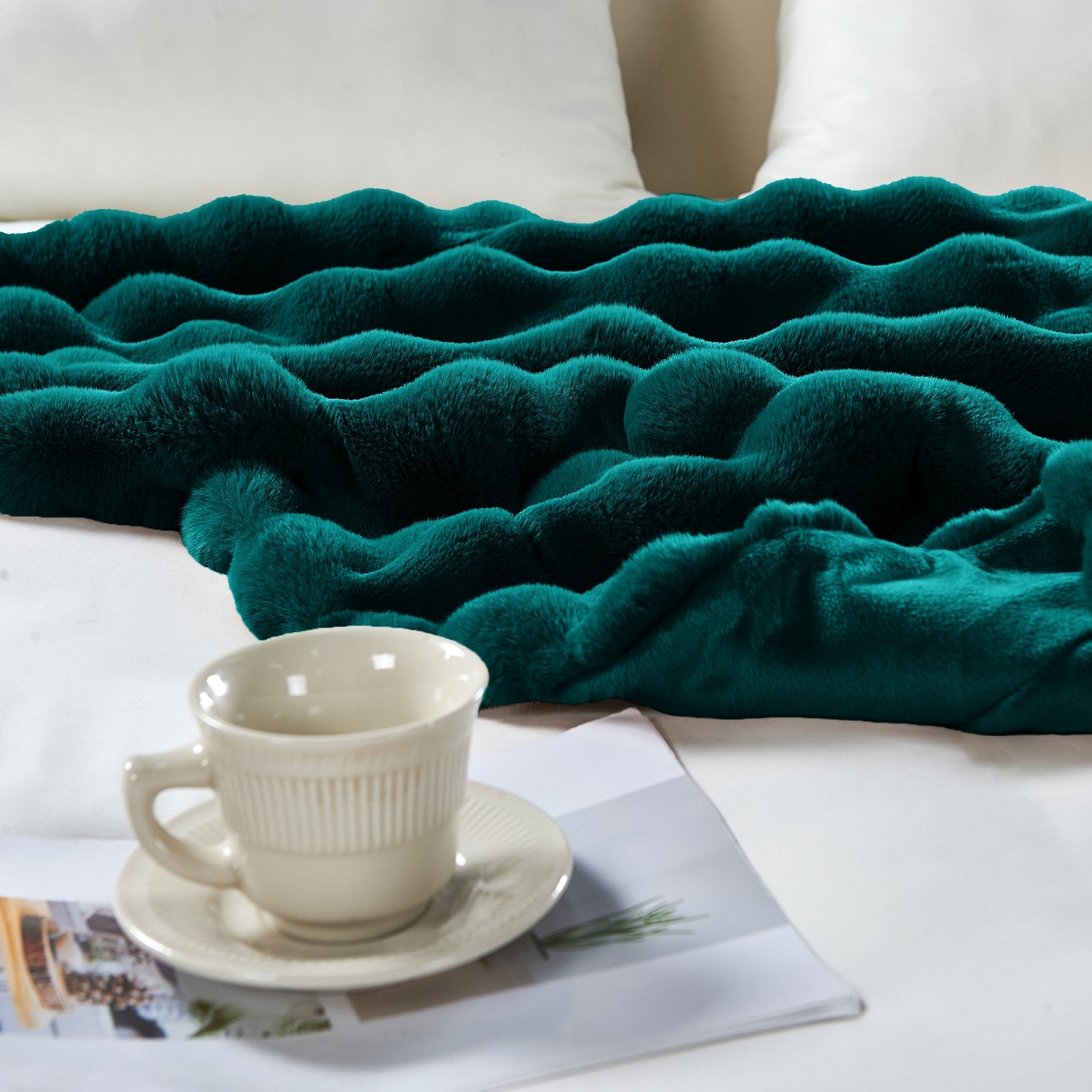 Home Soft Things Bubble Textured FauxFur Throw Cozy Soft Blankets