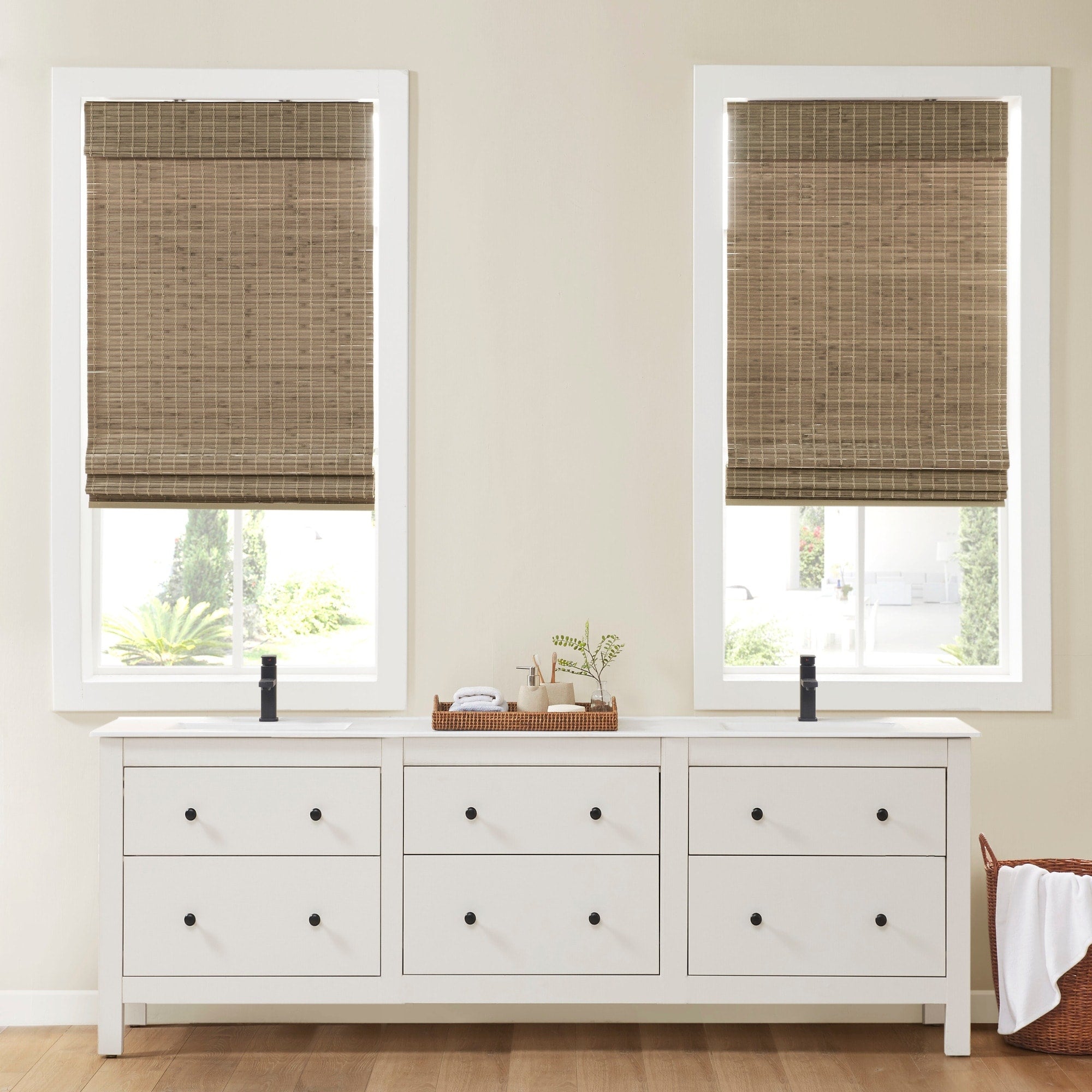 Madison Park Lyndon Bamboo Light Filtering Roman Shade