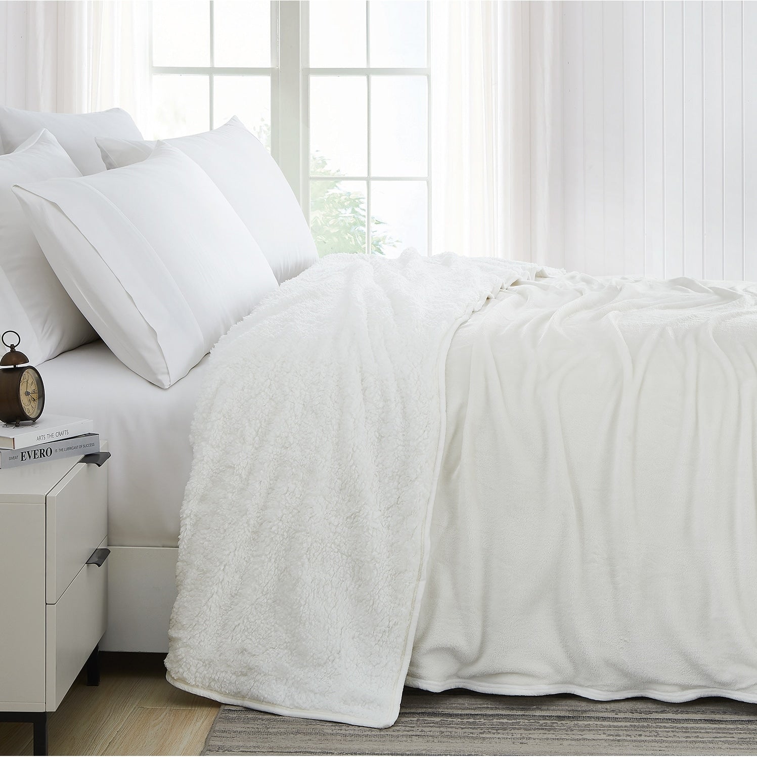 Southshore Fine Linens Reversible Sherpa Fleece Blanket